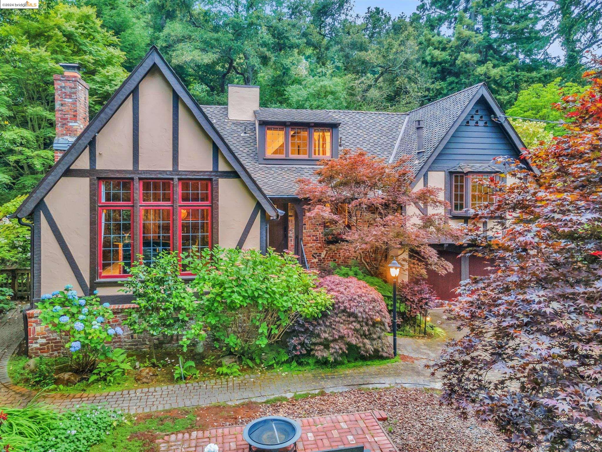 235 Duncan Wy
