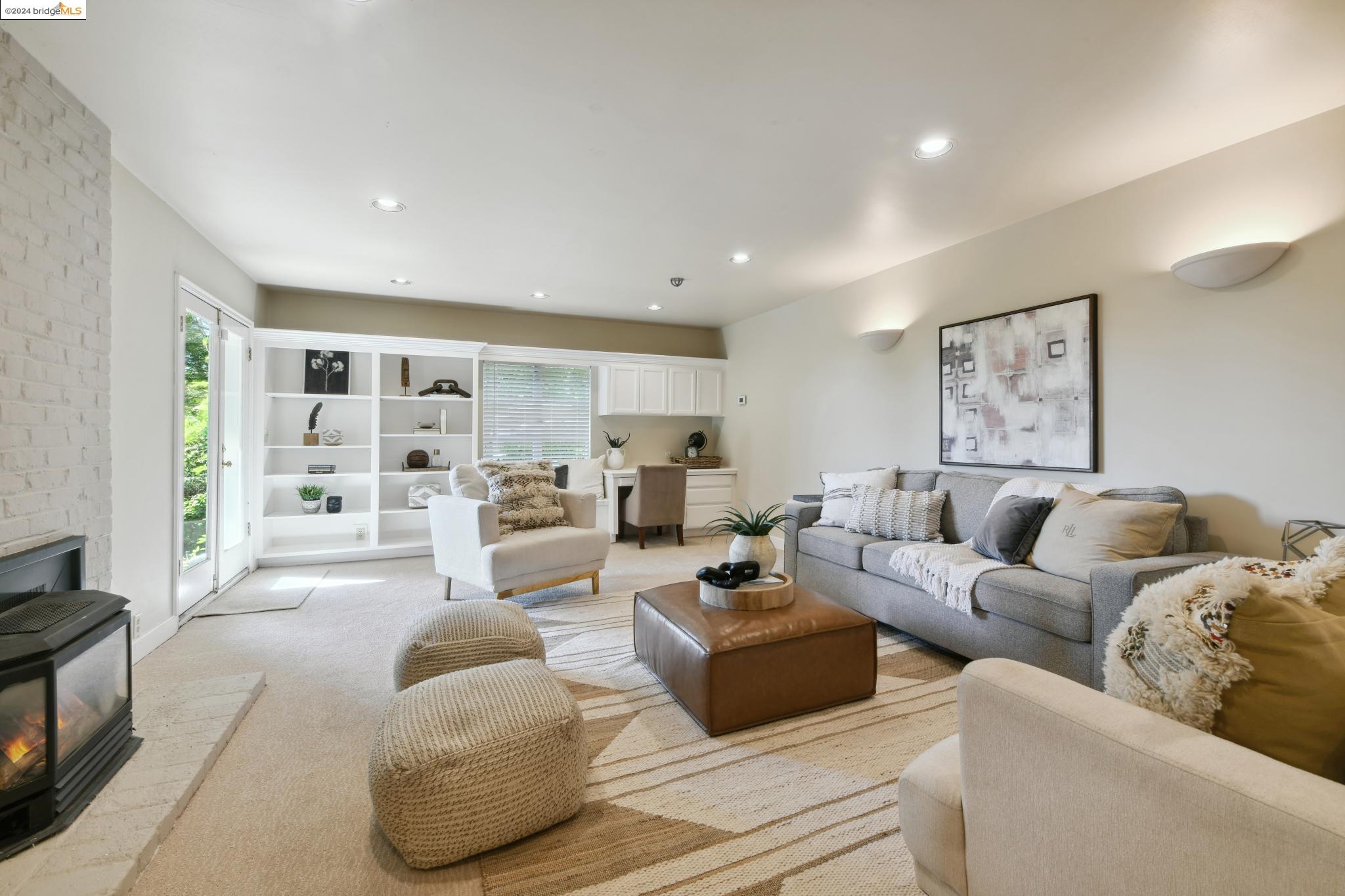 2643 Carisbrook Dr