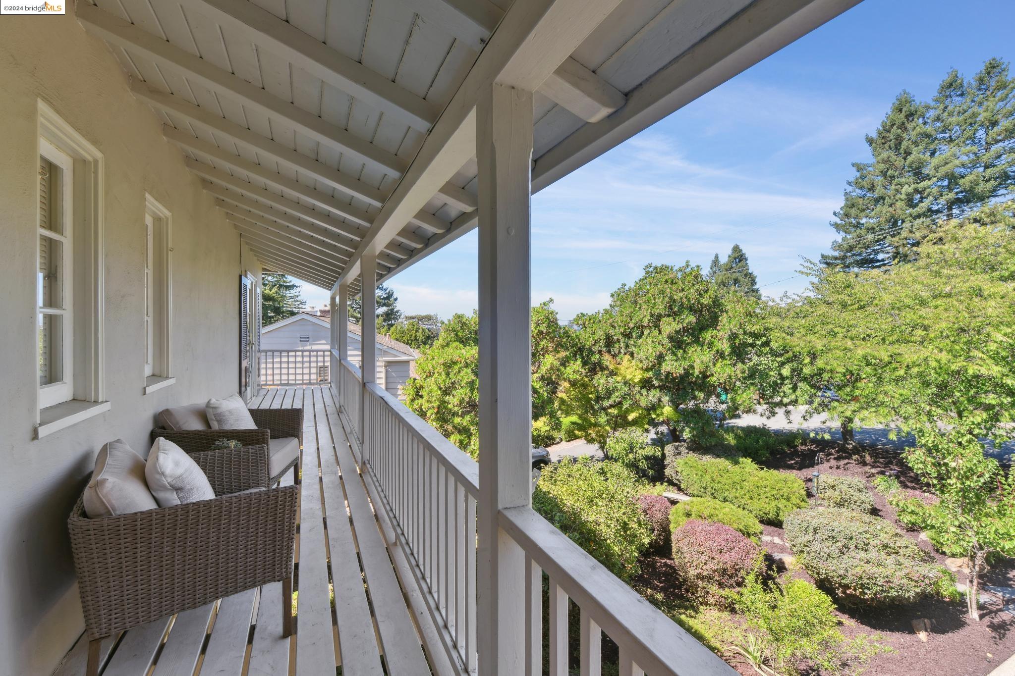 2643 Carisbrook Dr