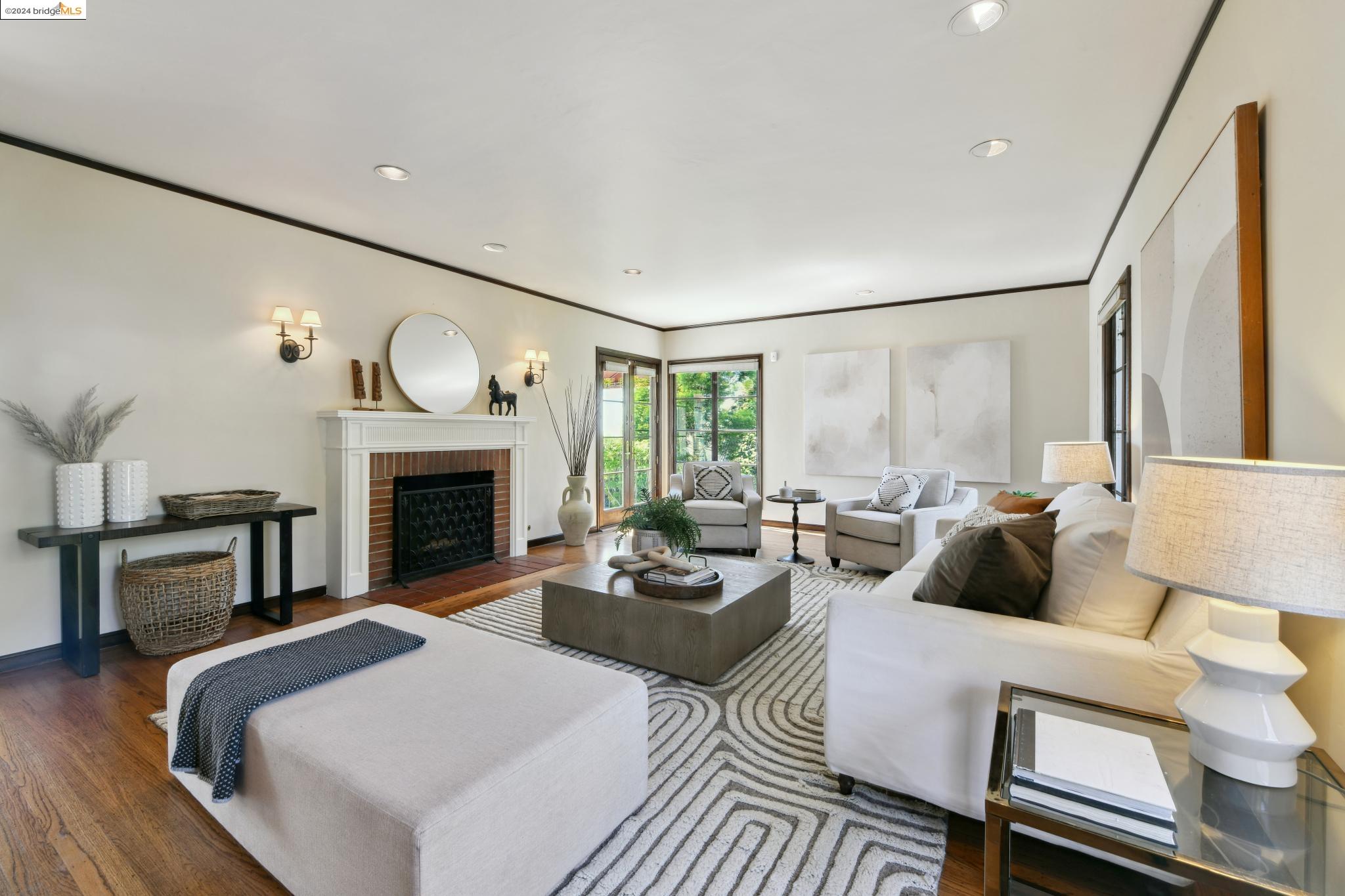 2643 Carisbrook Dr