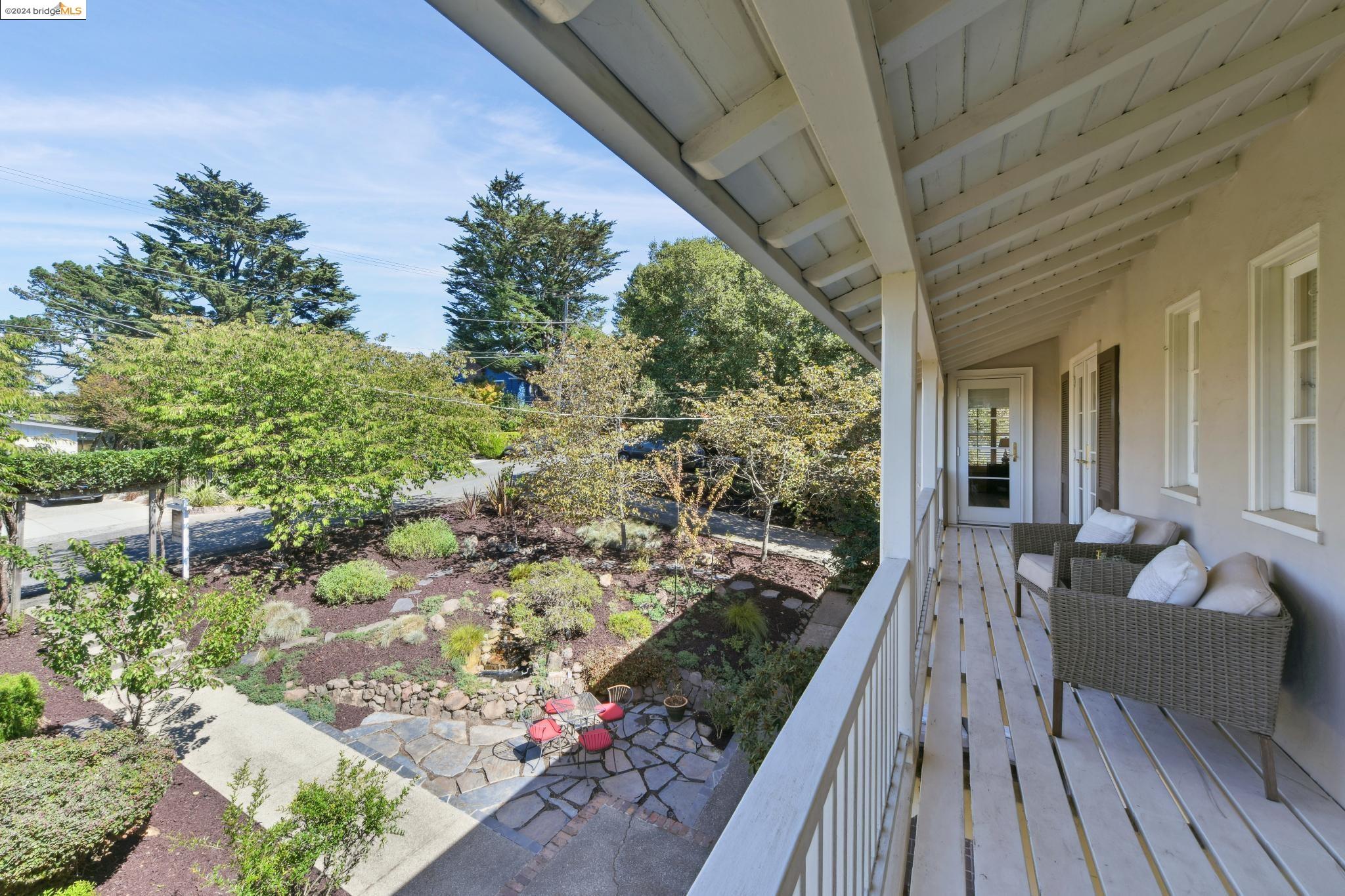 2643 Carisbrook Dr