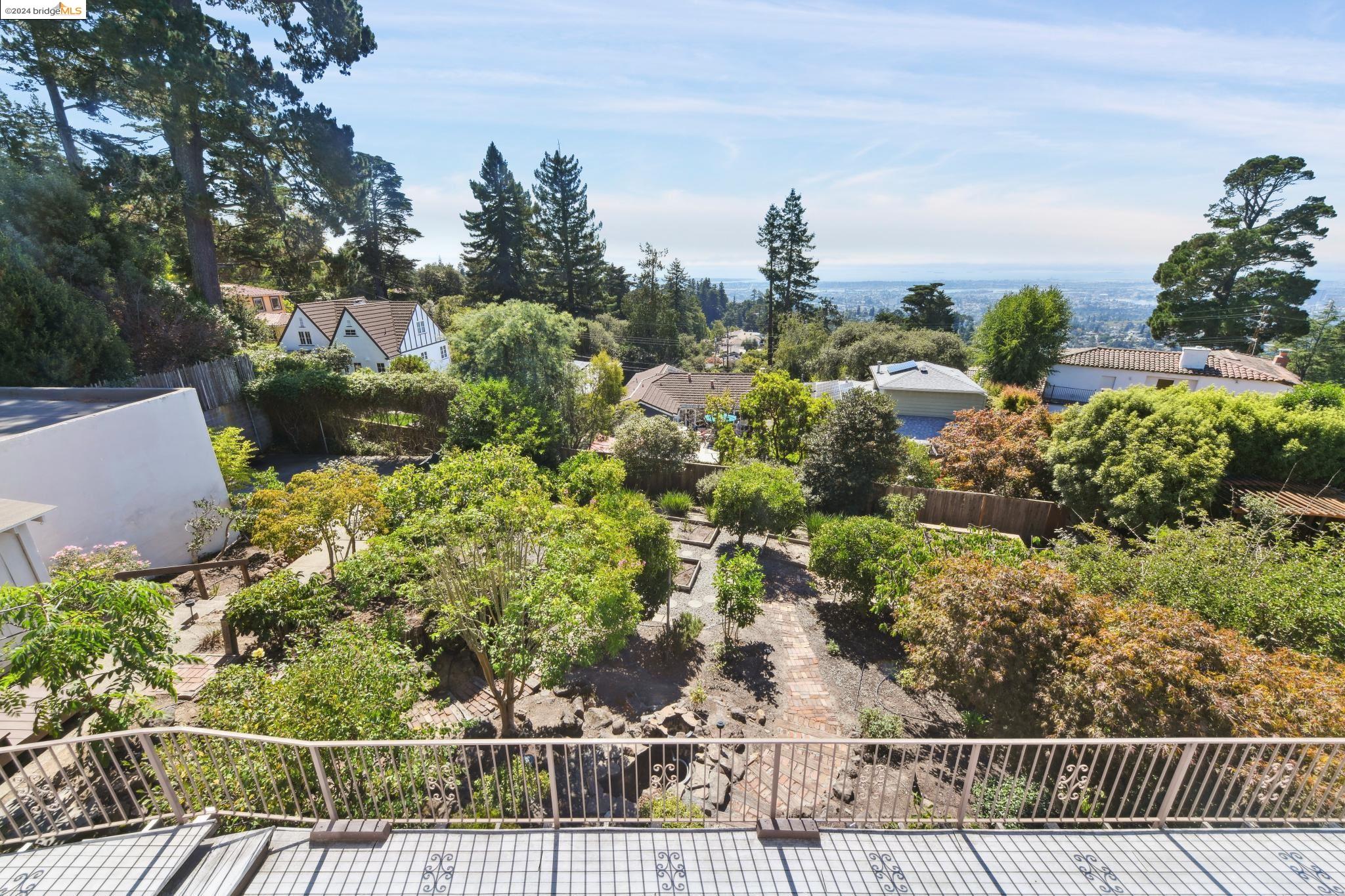 2643 Carisbrook Dr