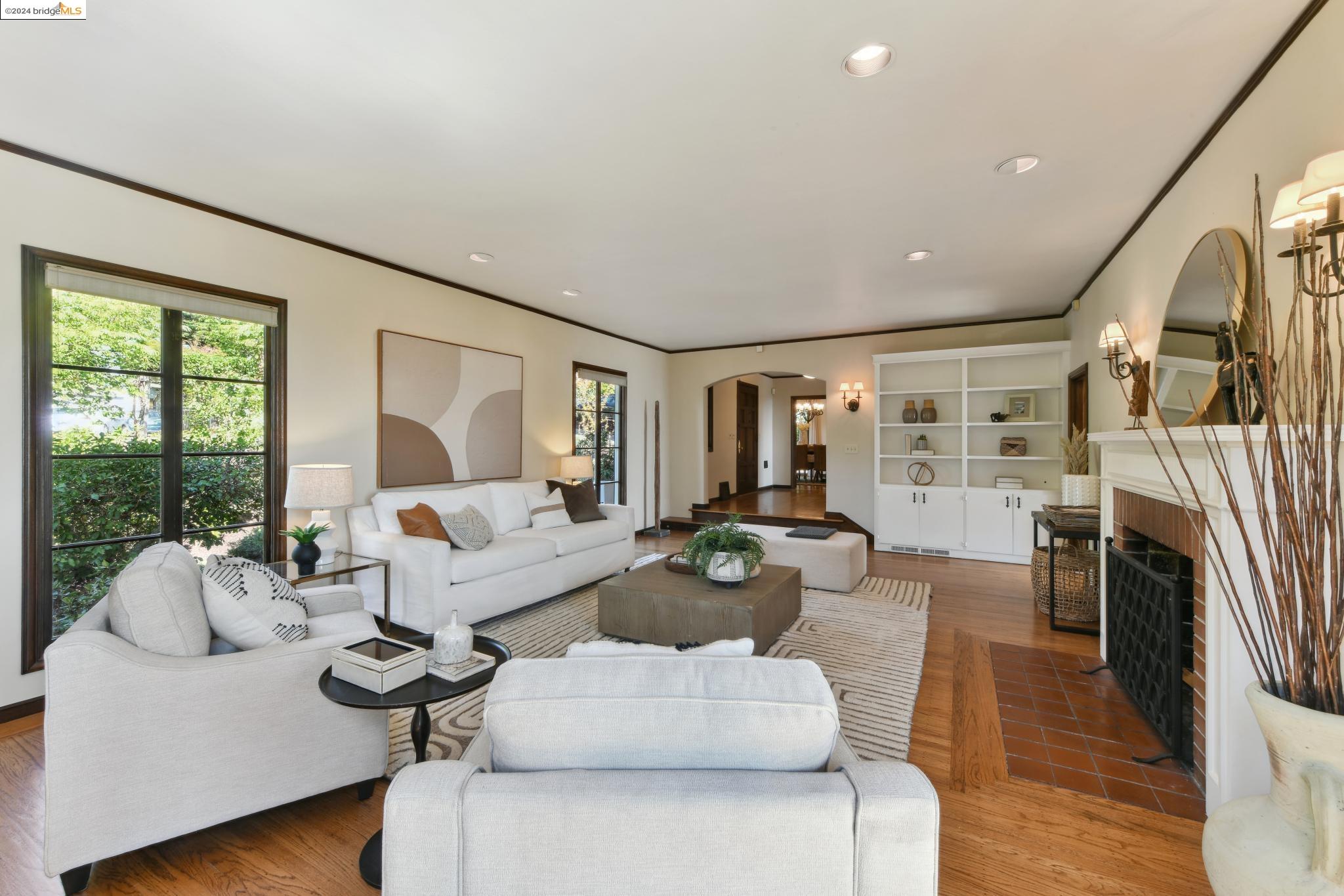 2643 Carisbrook Dr