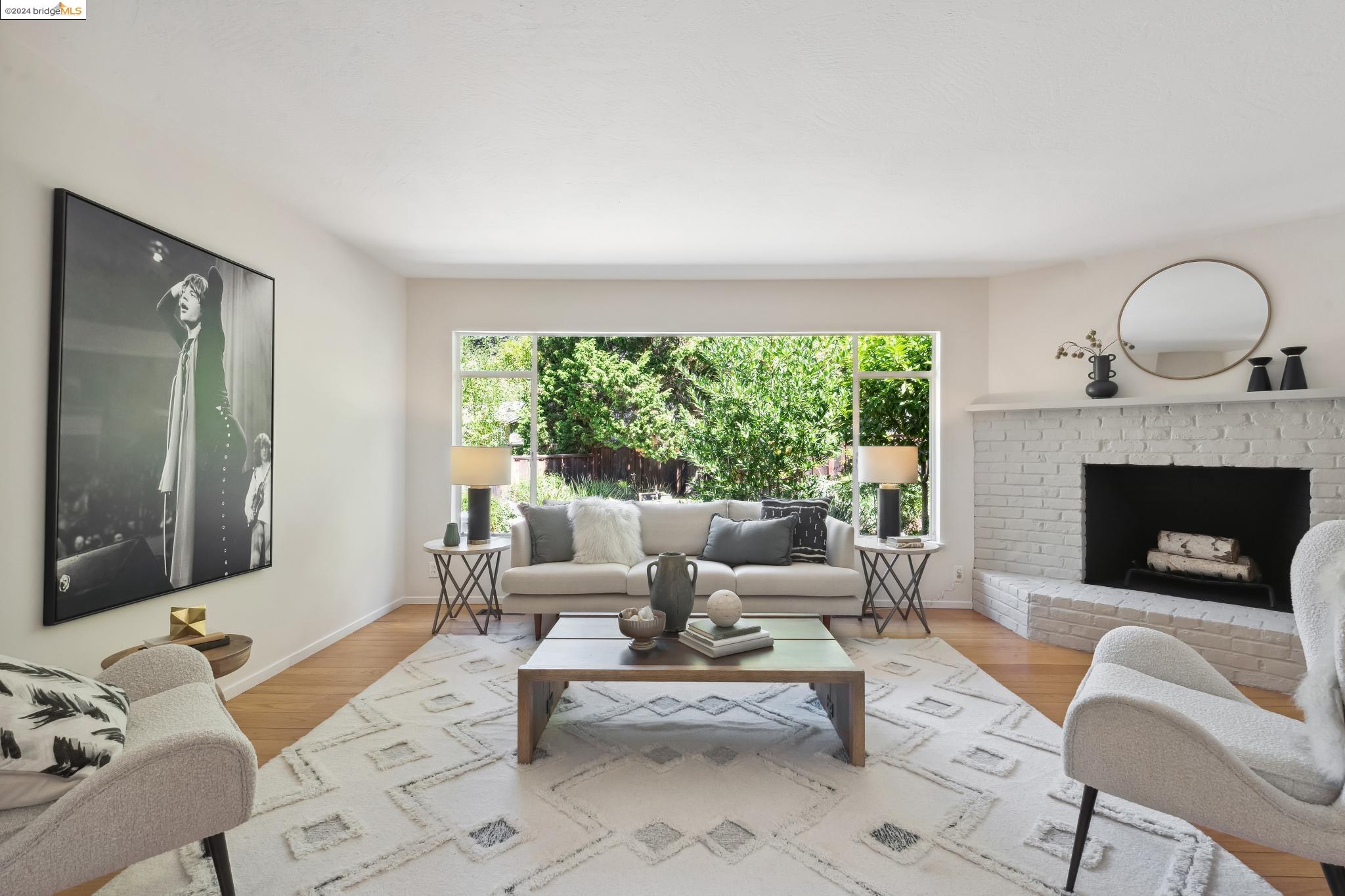 3544 BUTTERS DRIVE