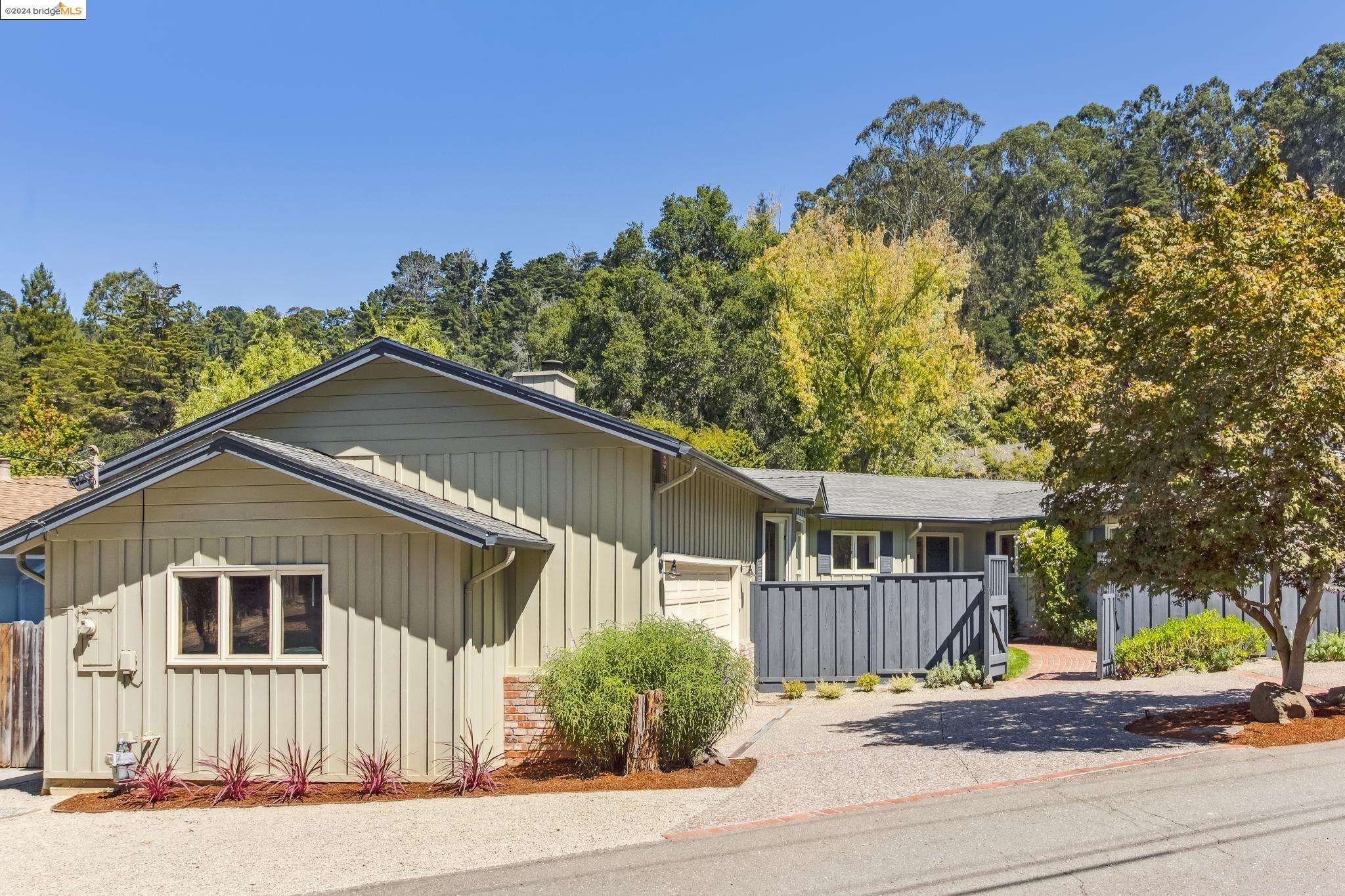 3544 BUTTERS DRIVE