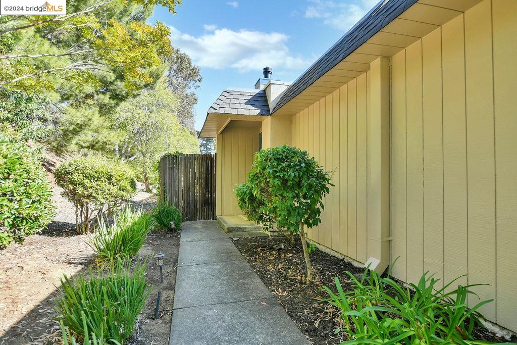 1577 London Cir