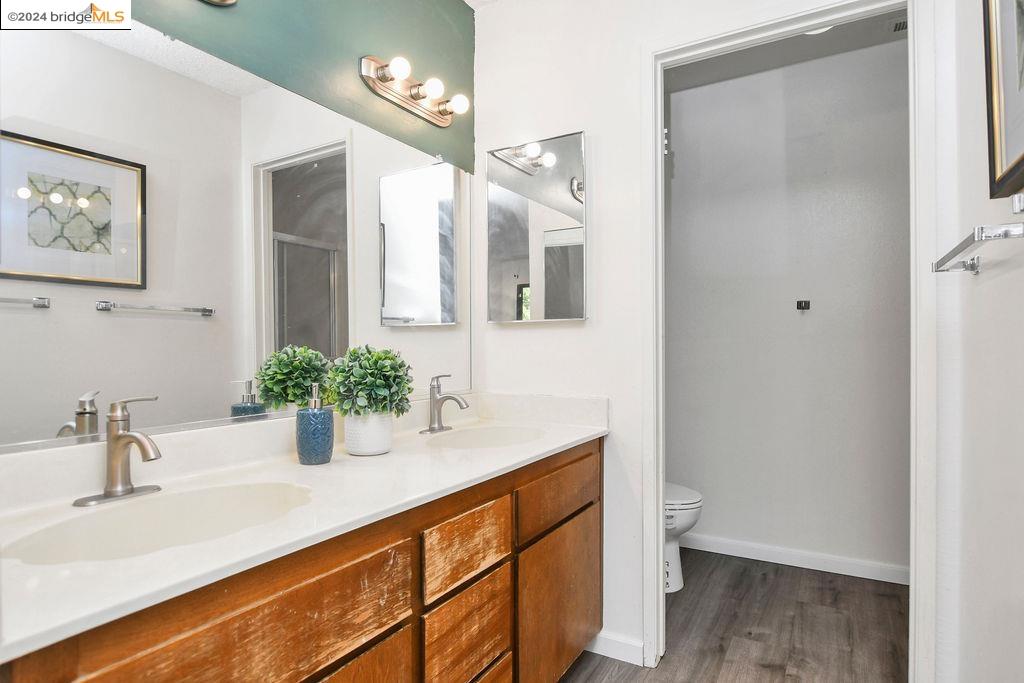 1577 London Cir