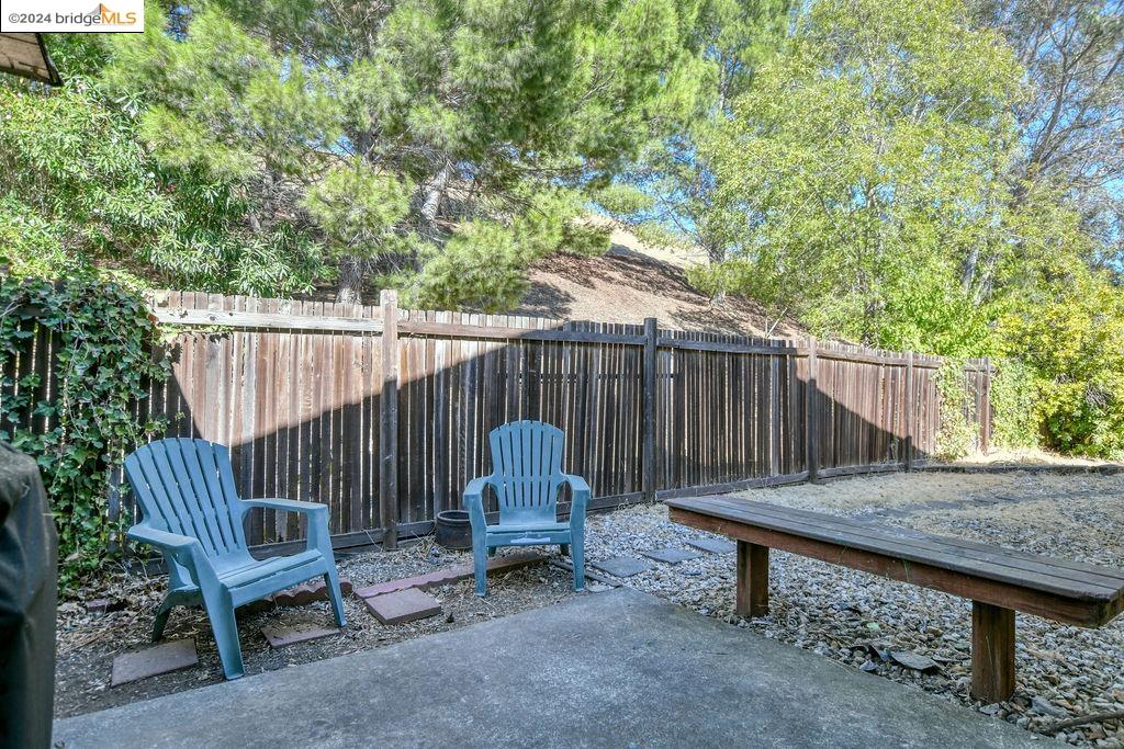 1577 London Cir