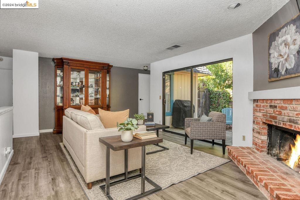 1577 London Cir