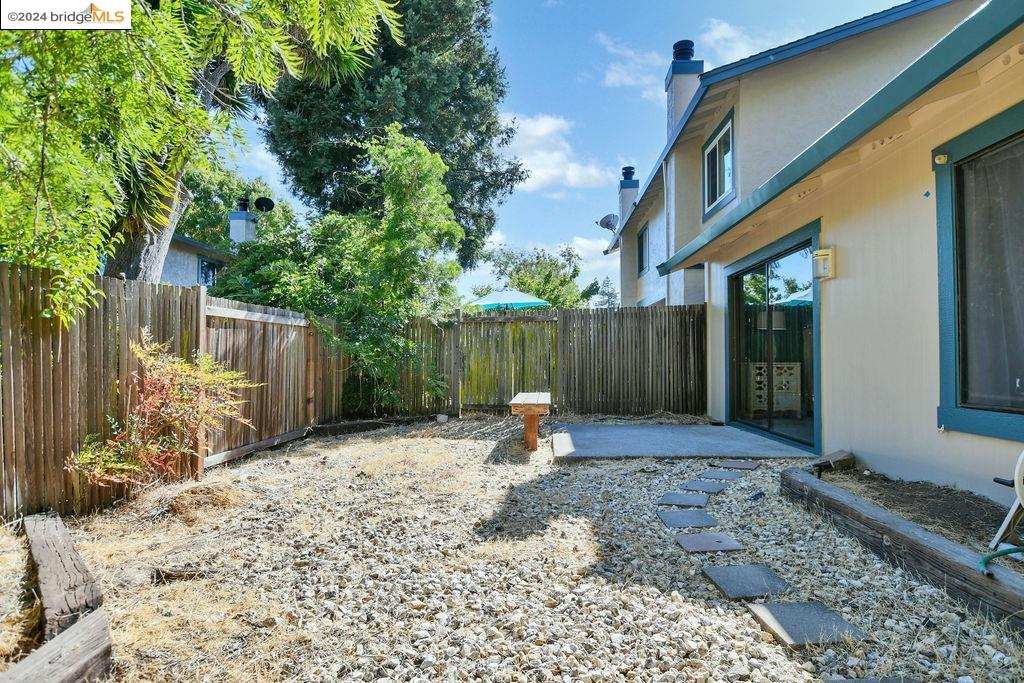 1577 London Cir