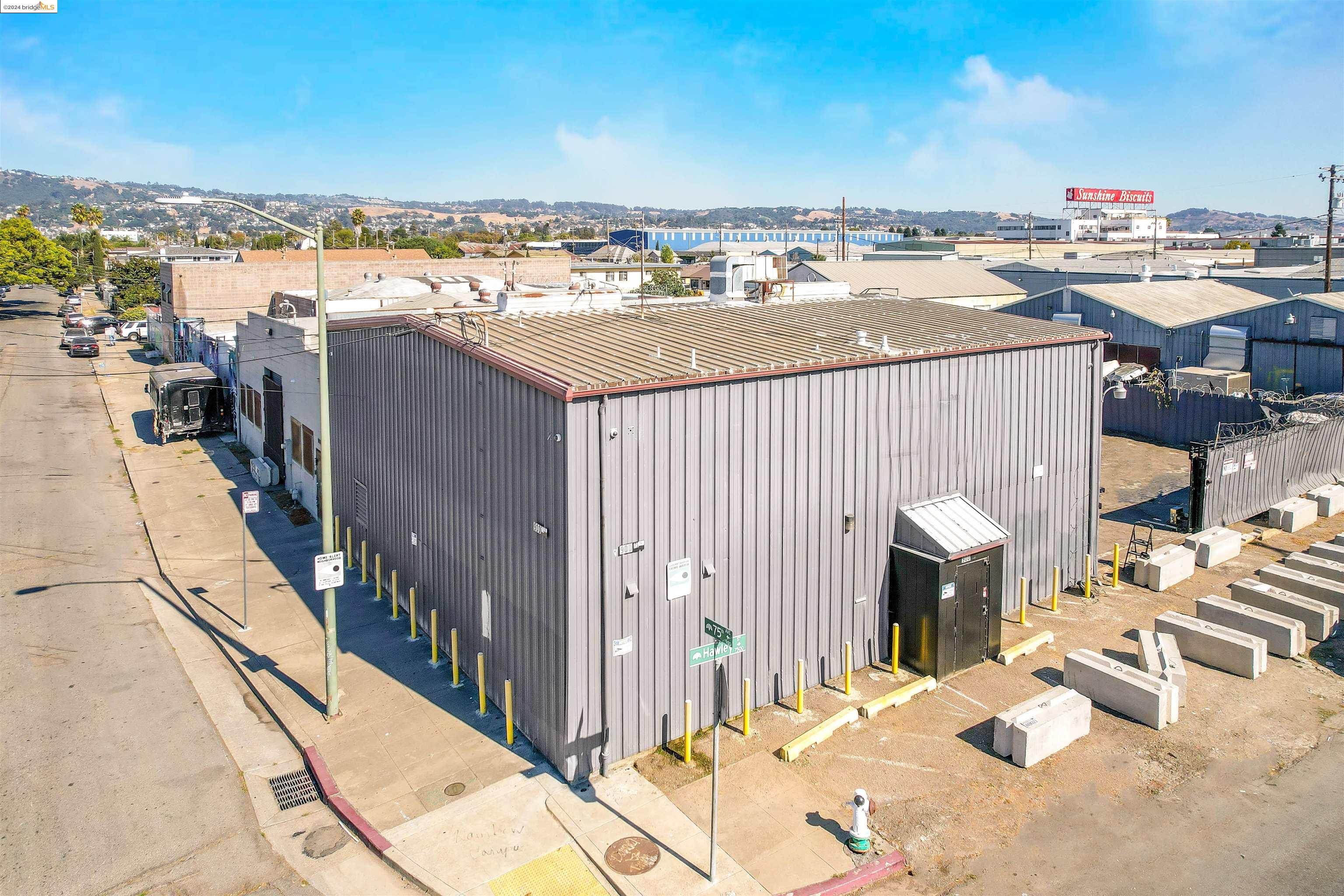 900 75Th Ave