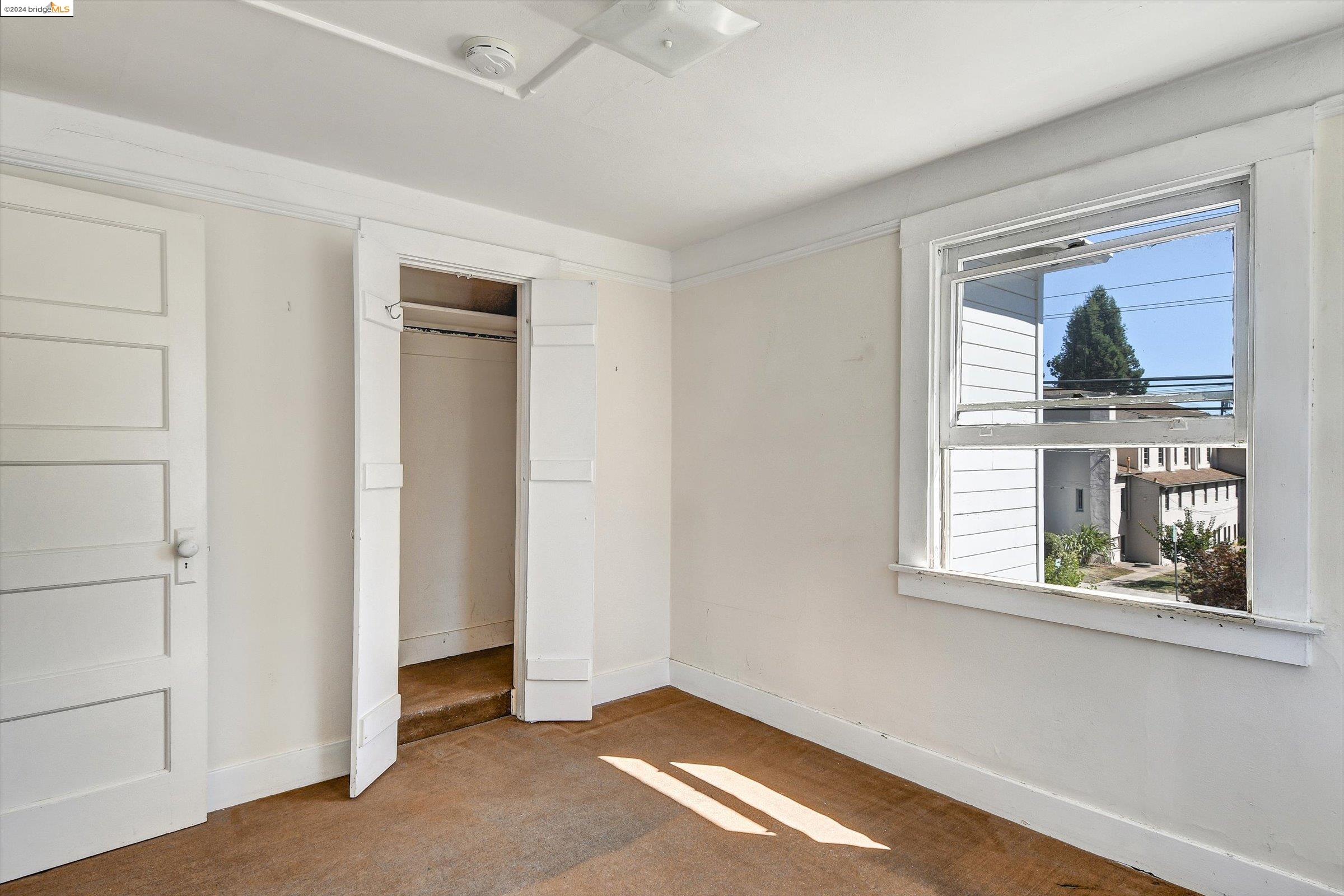 2227 Parker St