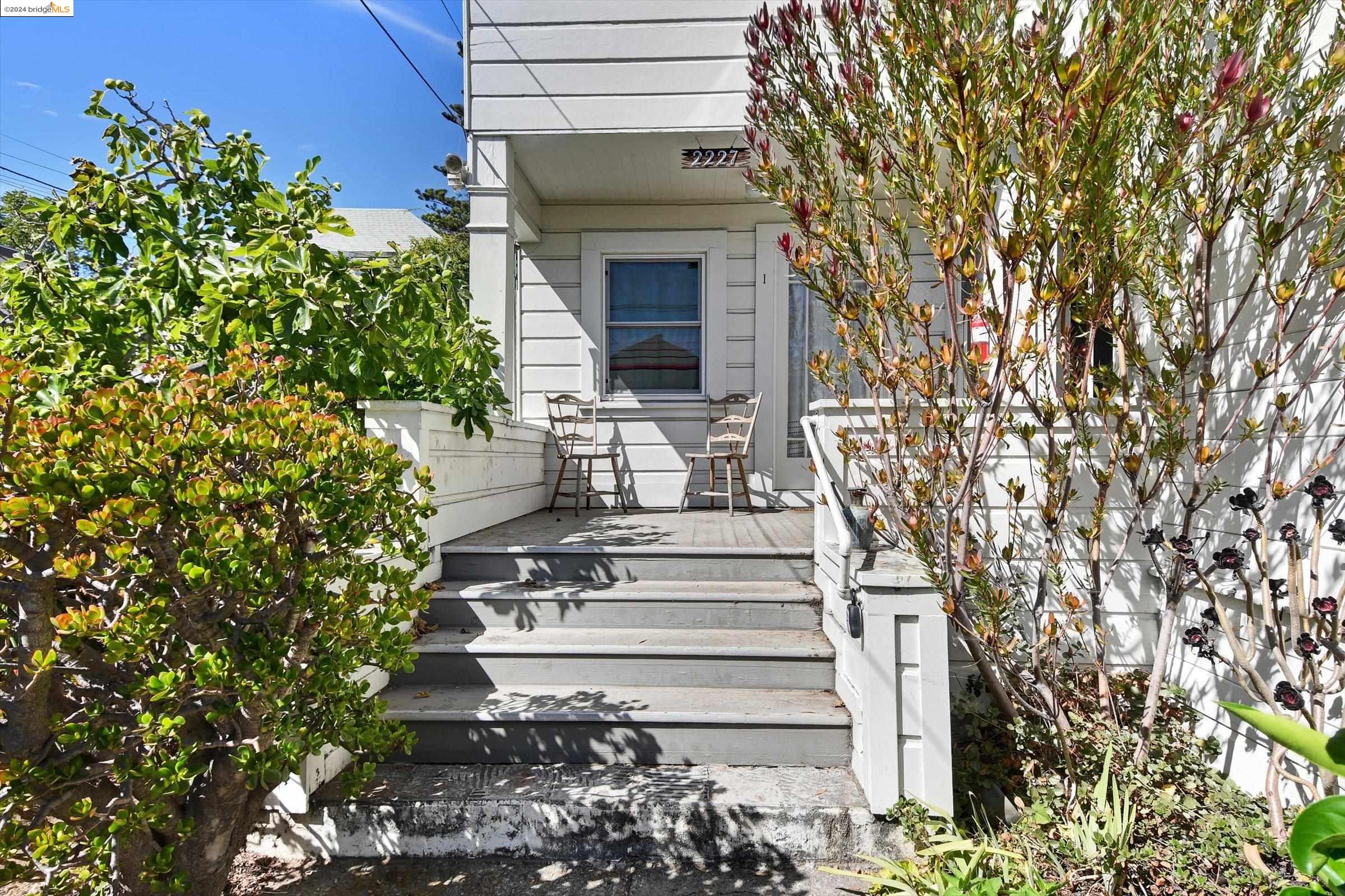 2227 Parker St