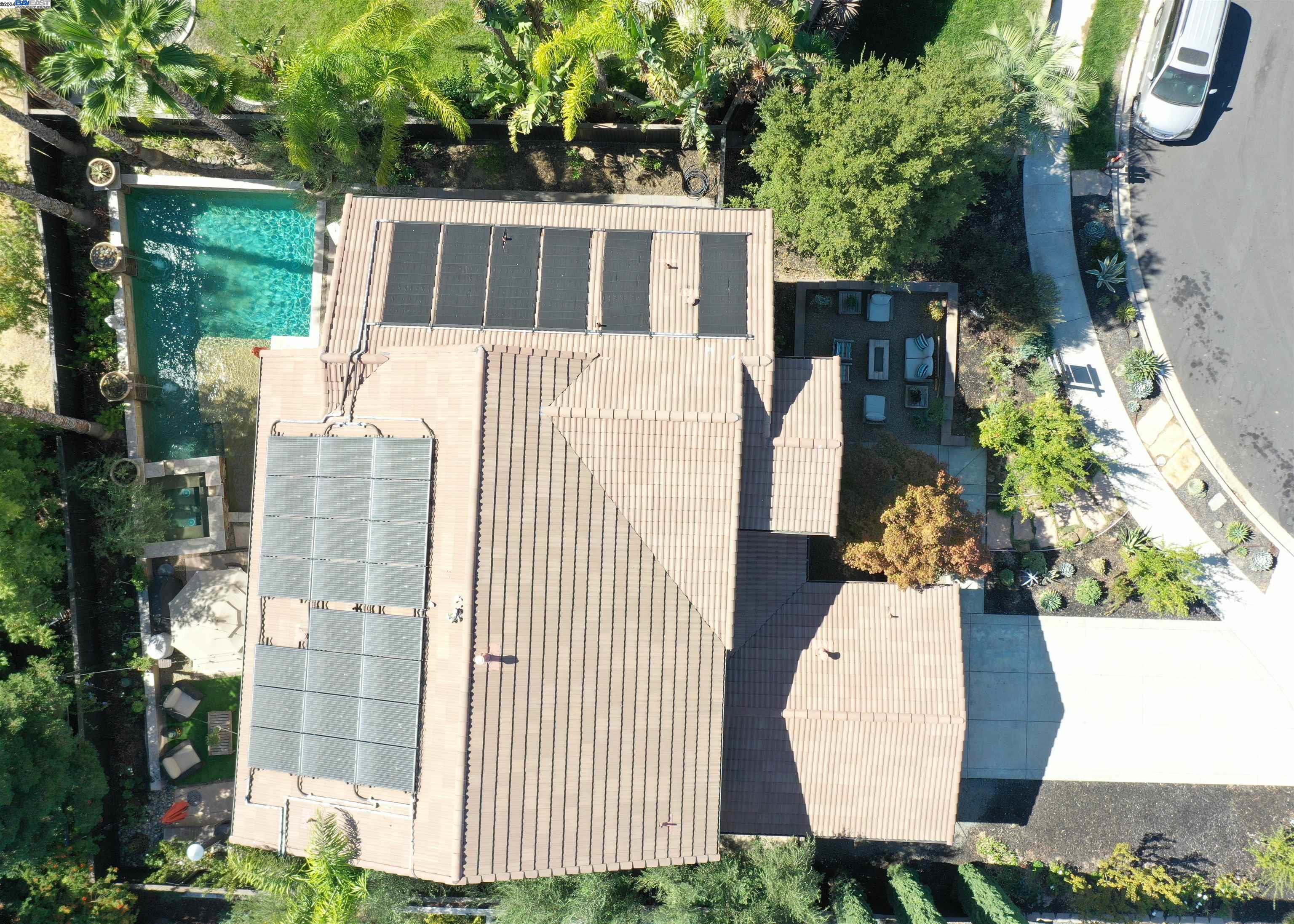 2512 Winged Foot Rd