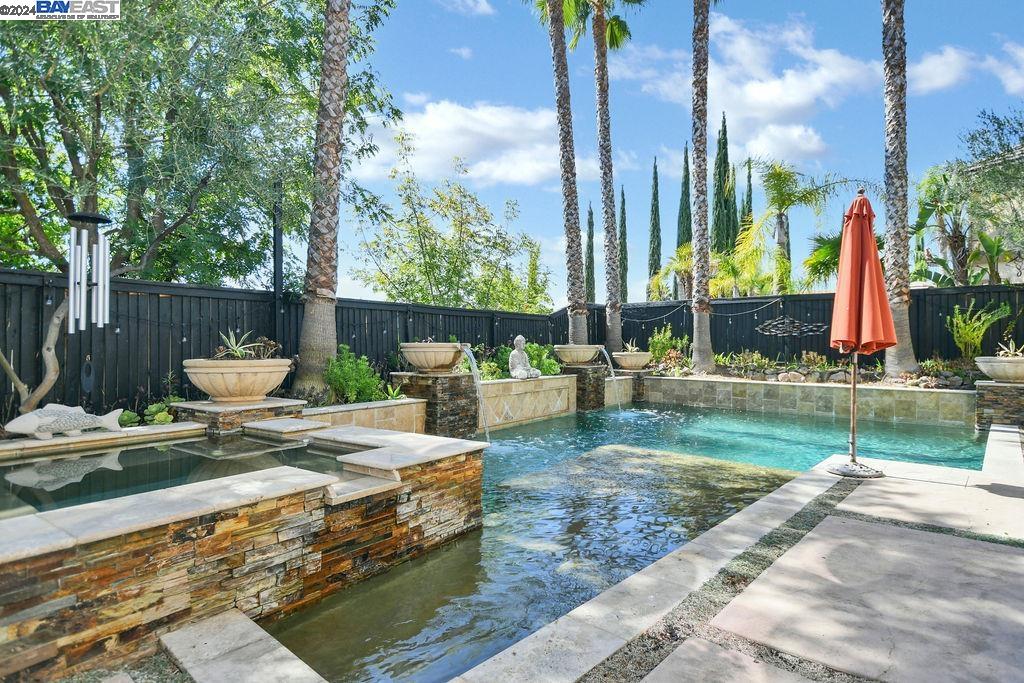 2512 Winged Foot Rd