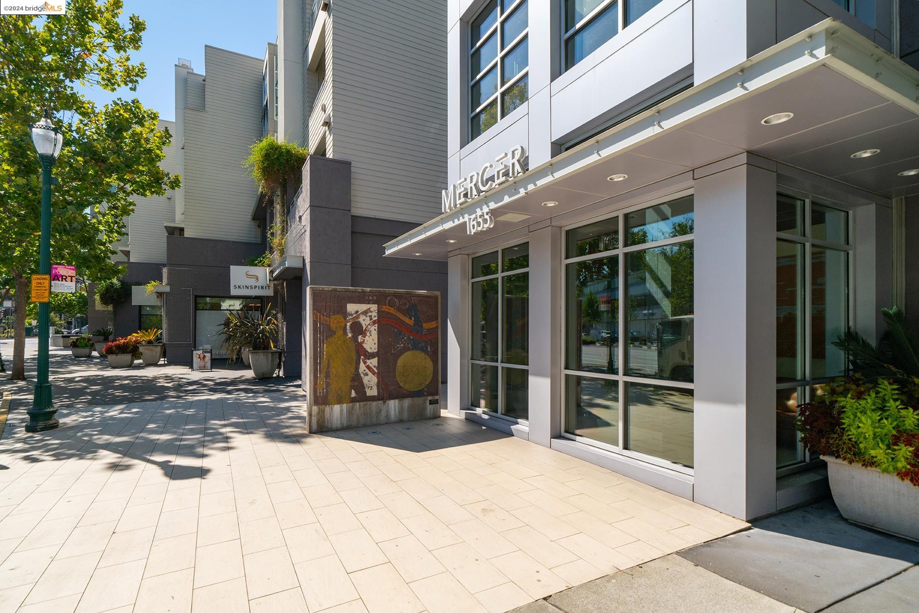 1655 N California Blvd # 305