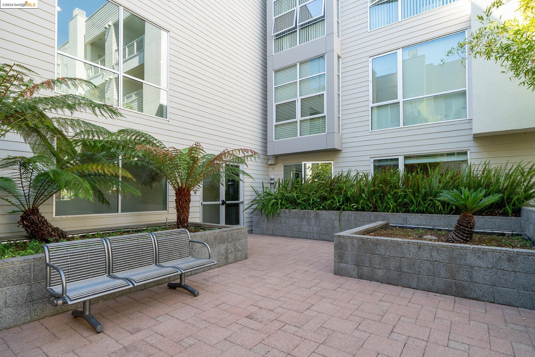 1655 N California Blvd # 305