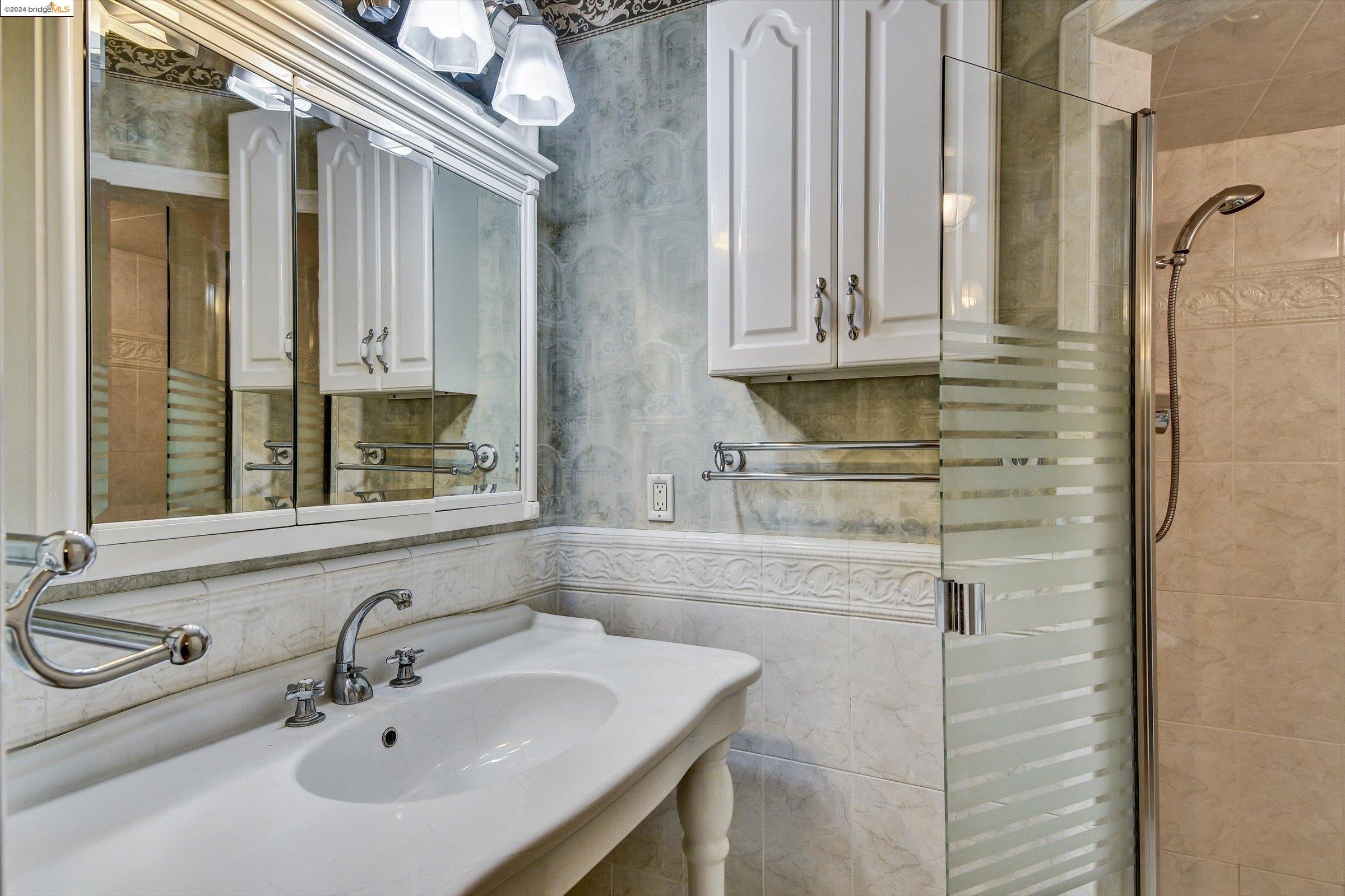 1137 Farragut Dr