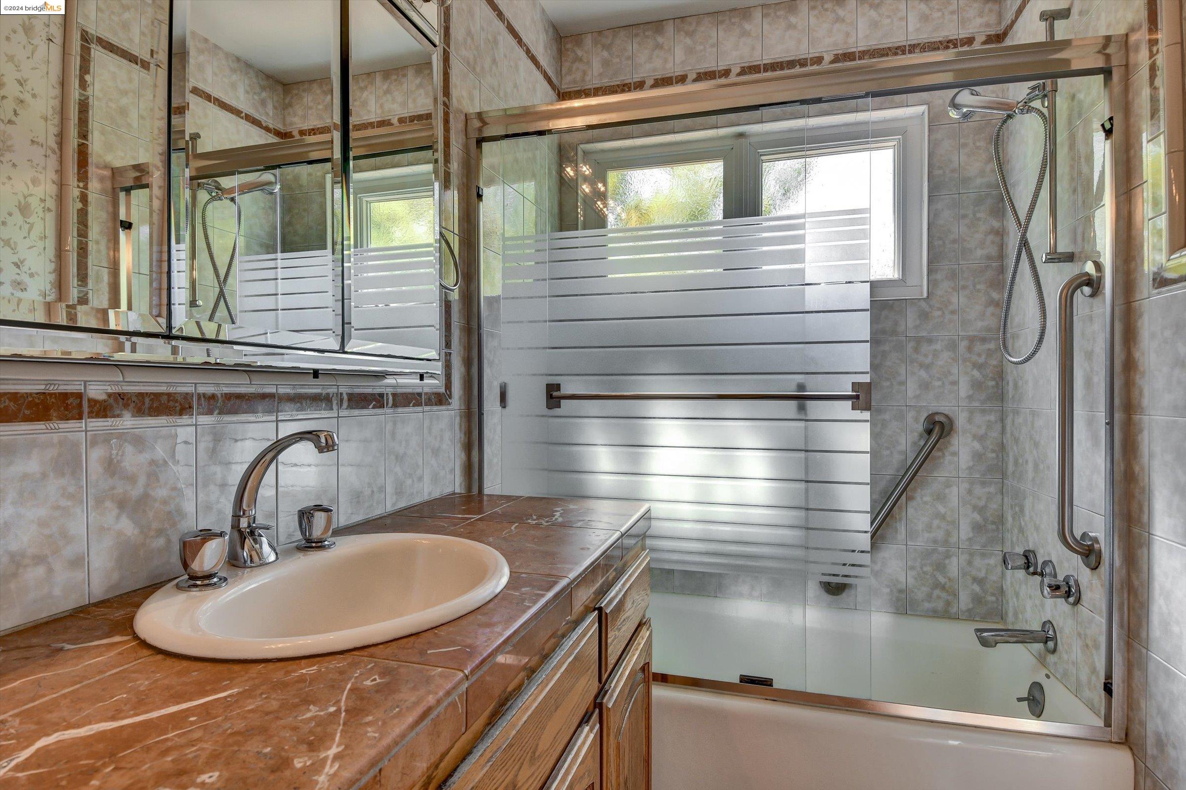 1137 Farragut Dr