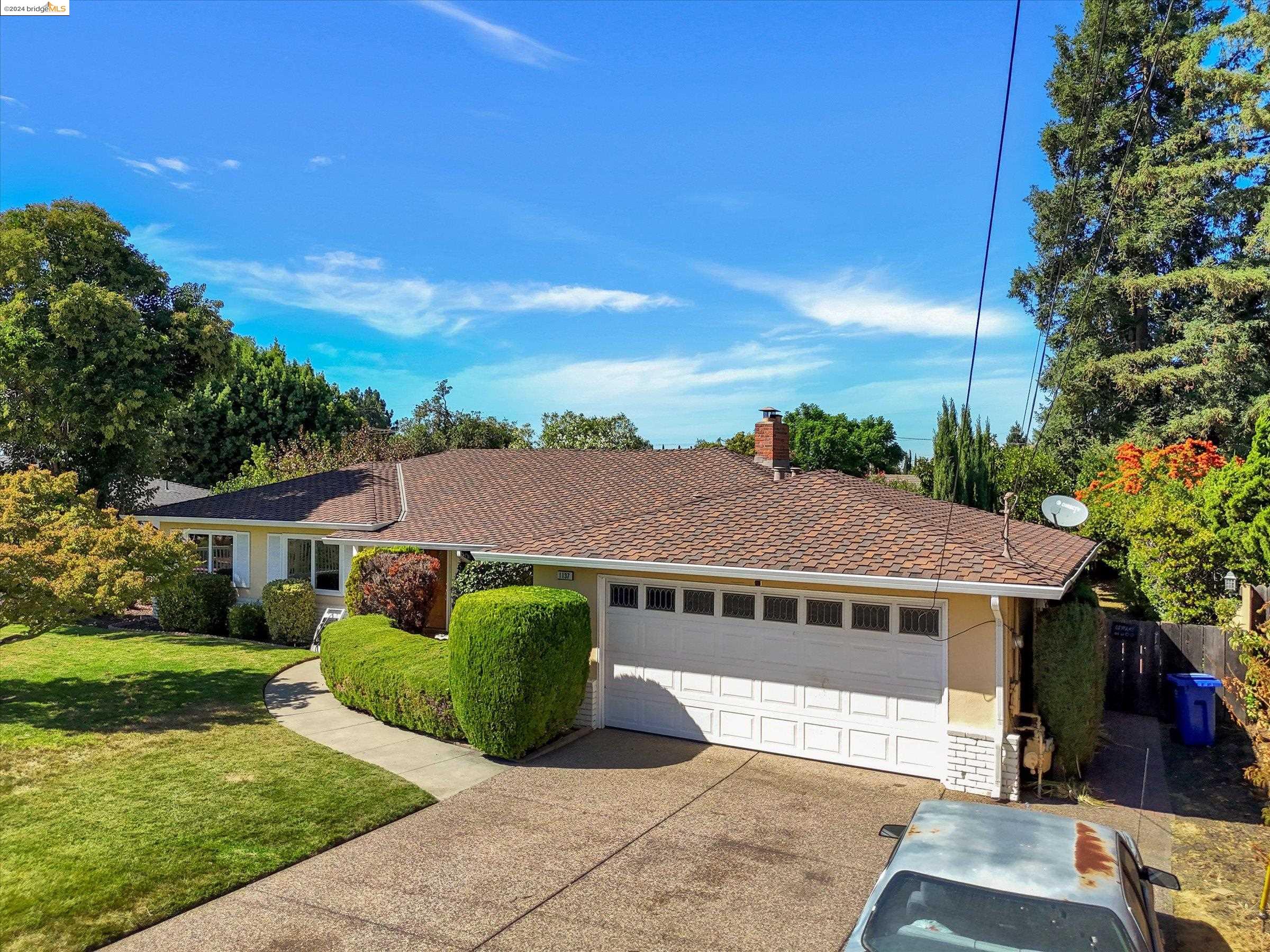1137 Farragut Dr