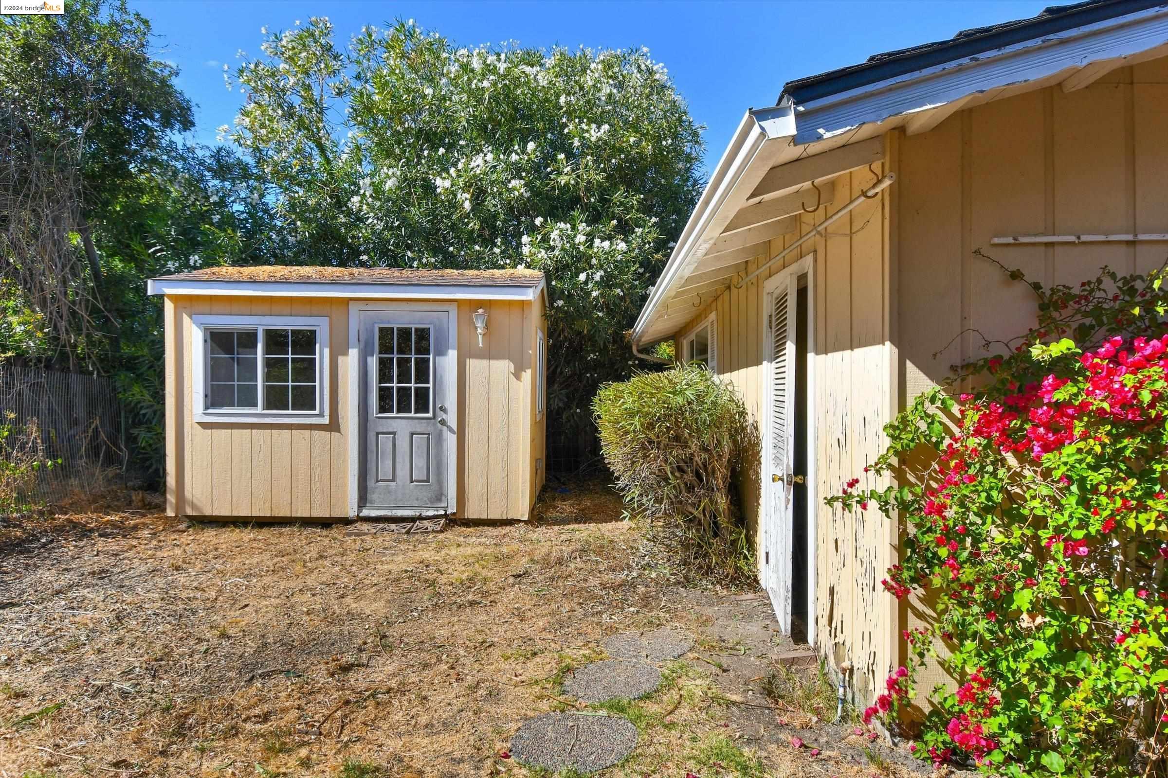 1137 Farragut Dr
