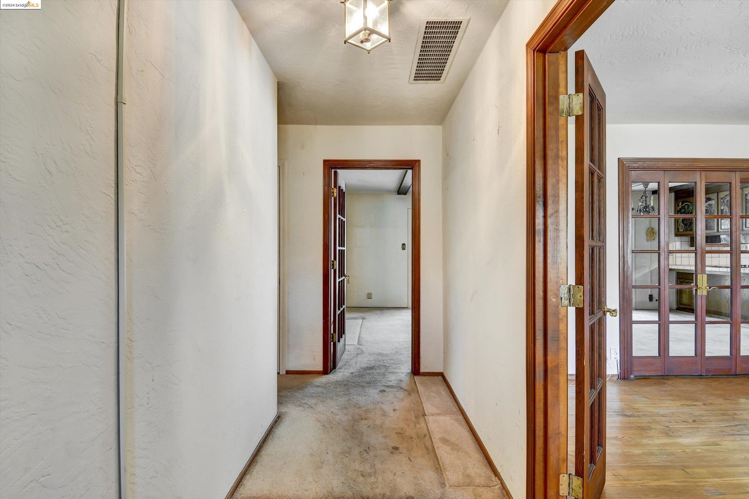 1137 Farragut Dr