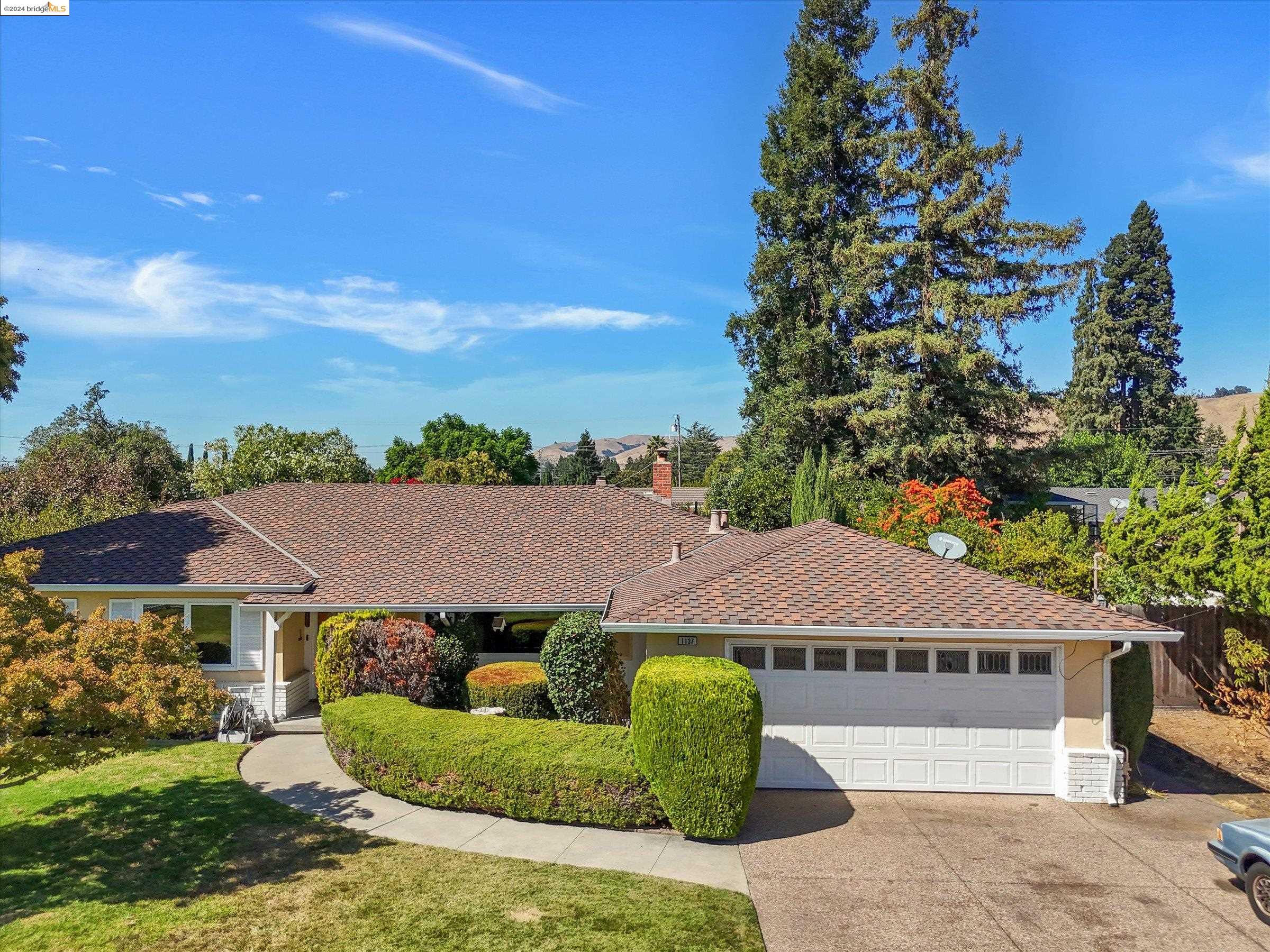 1137 Farragut Dr