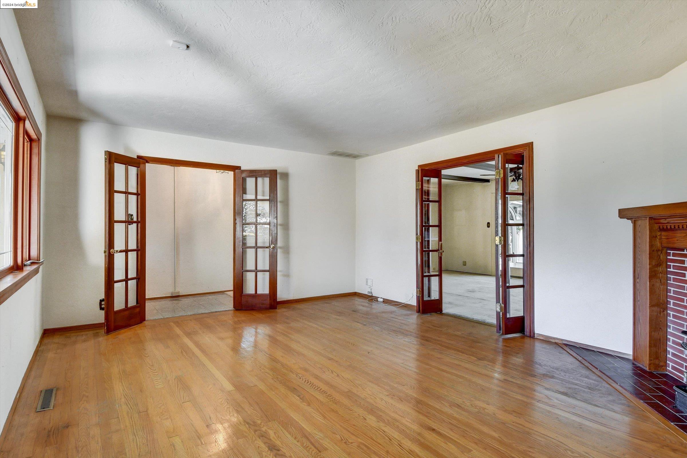 1137 Farragut Dr