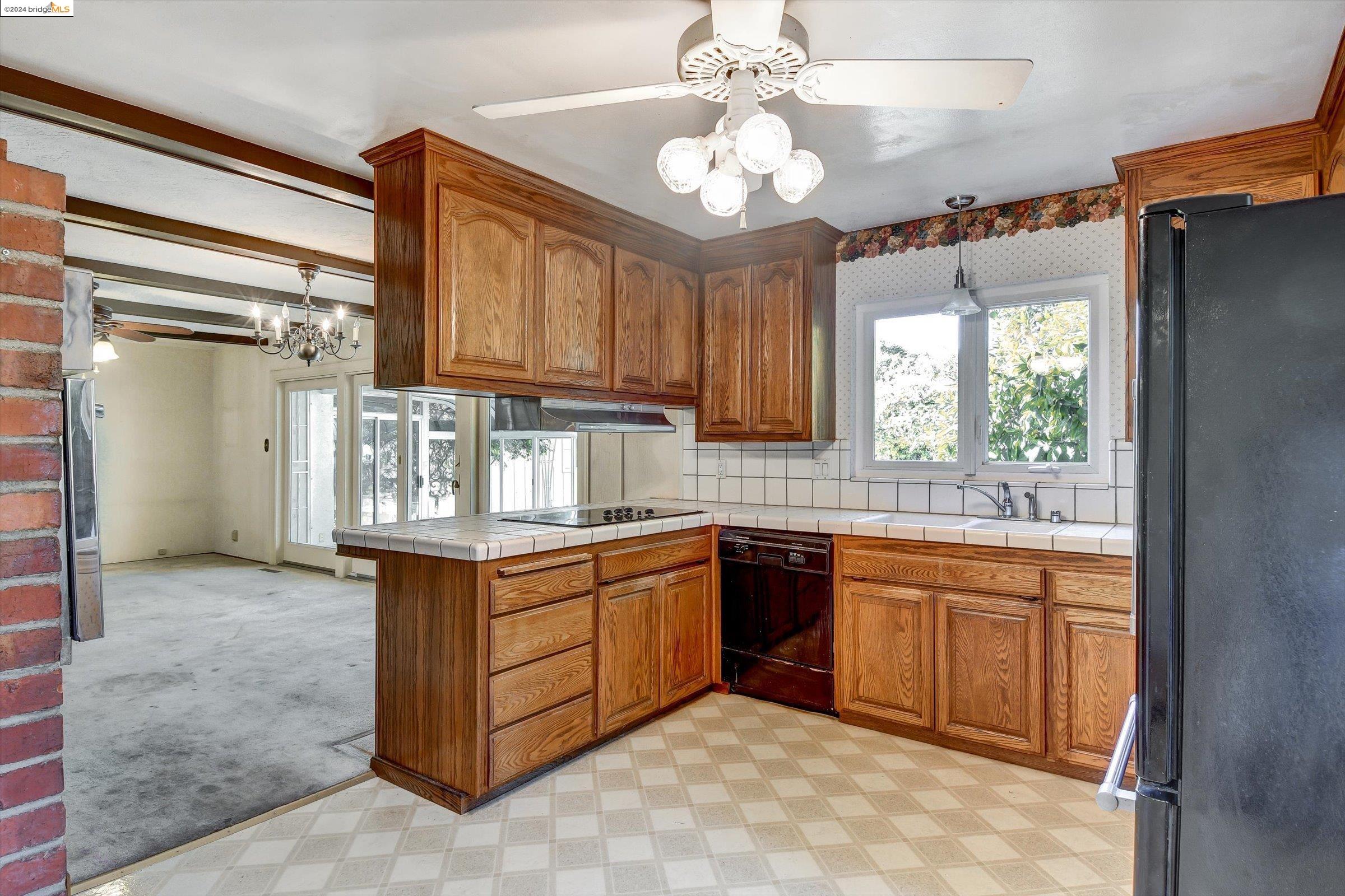 1137 Farragut Dr