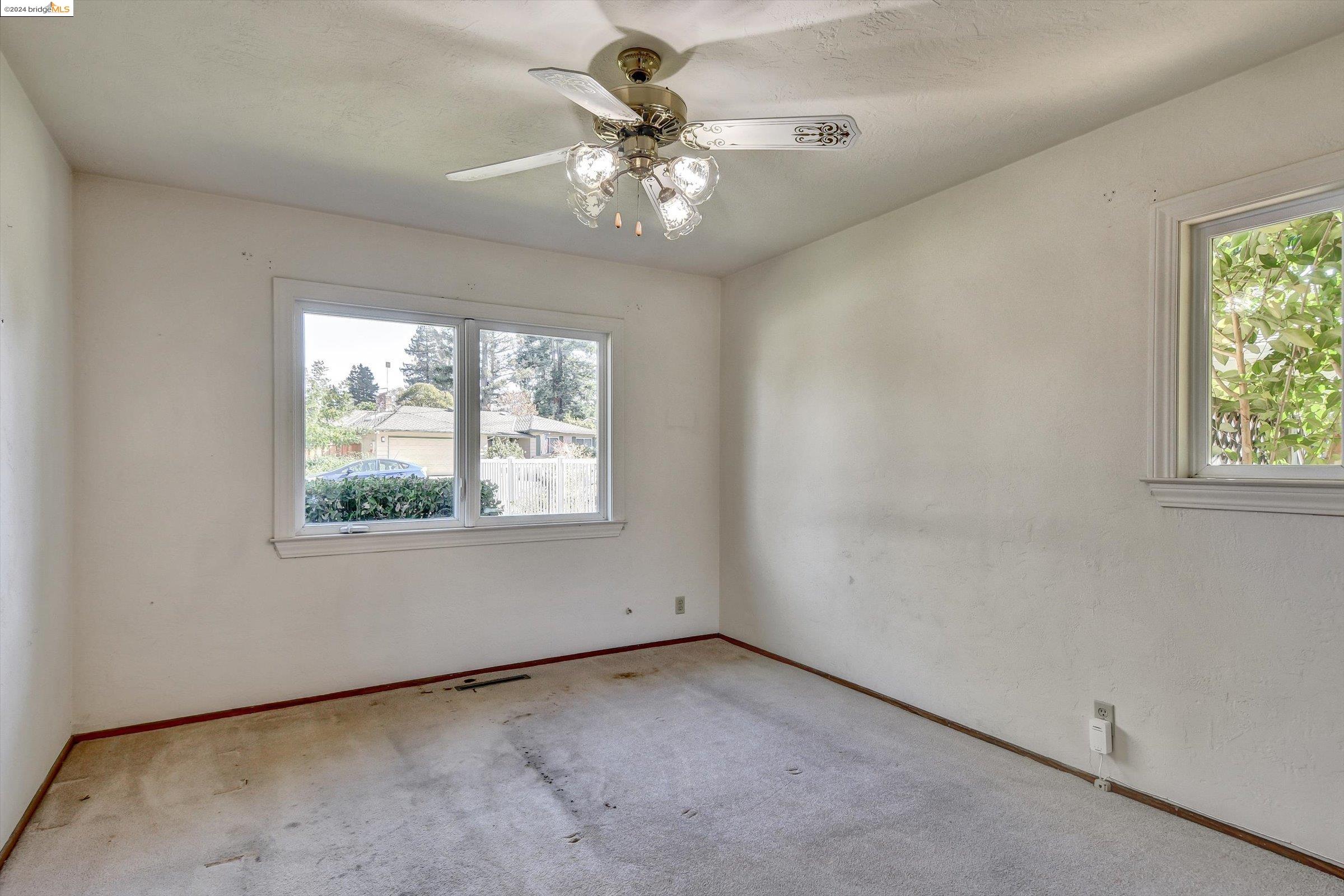 1137 Farragut Dr