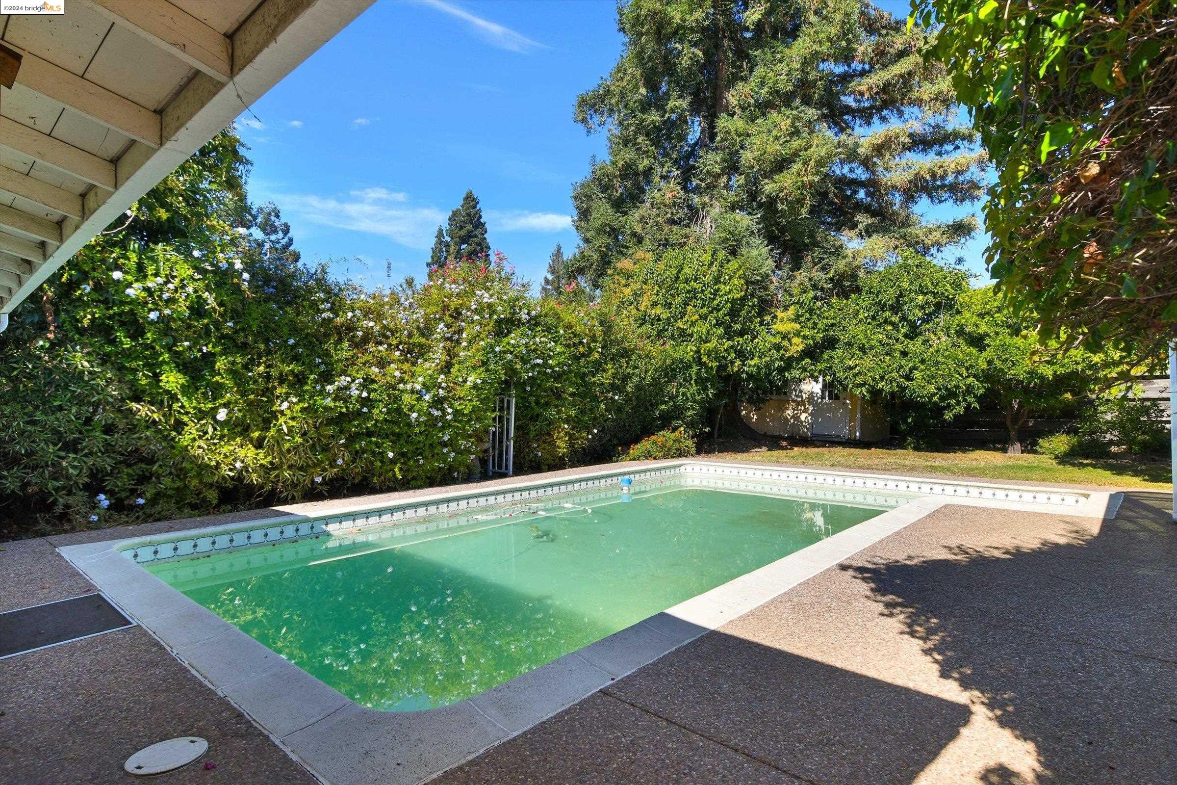 1137 Farragut Dr