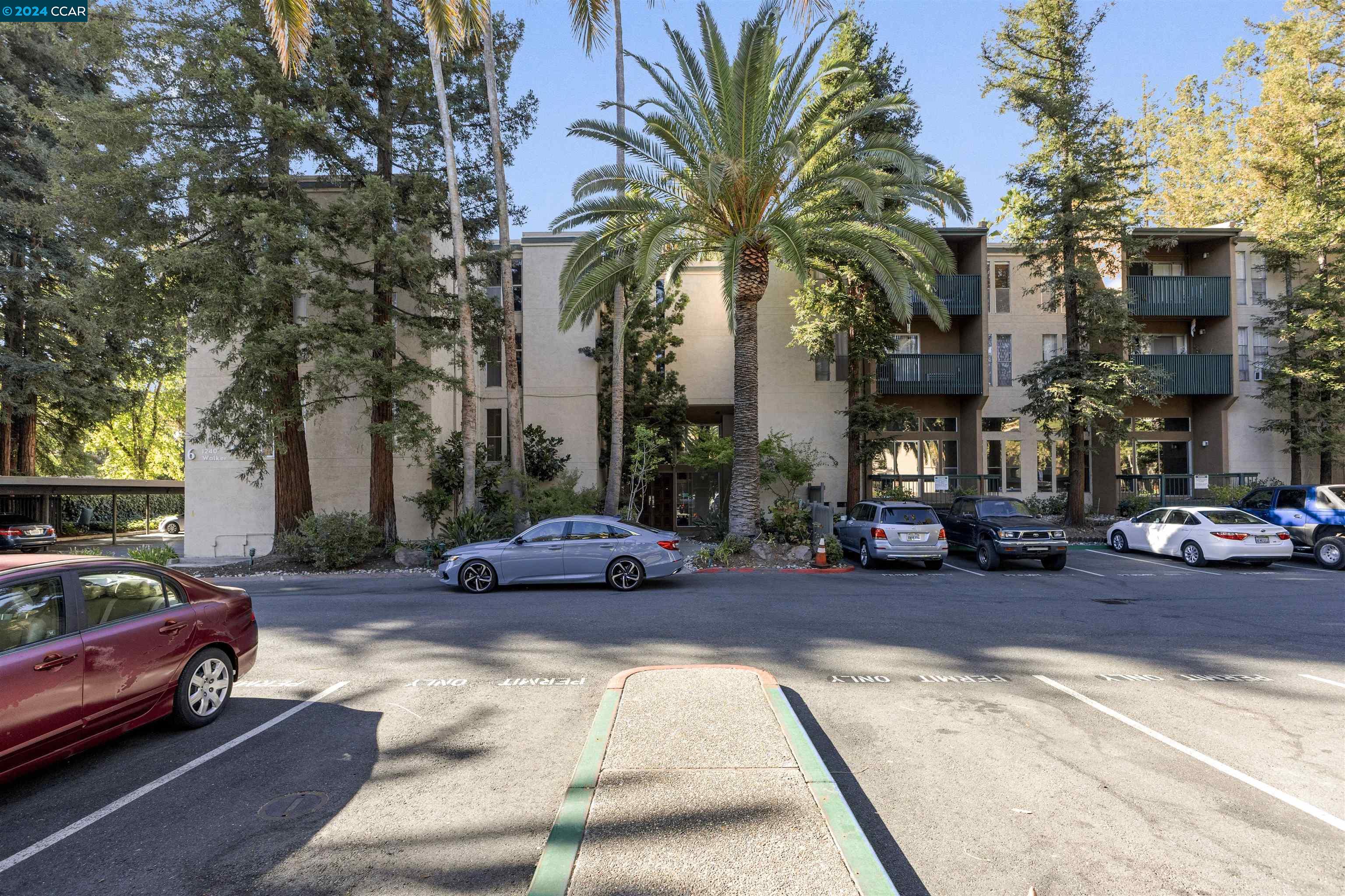 1240 Walker Ave # 305