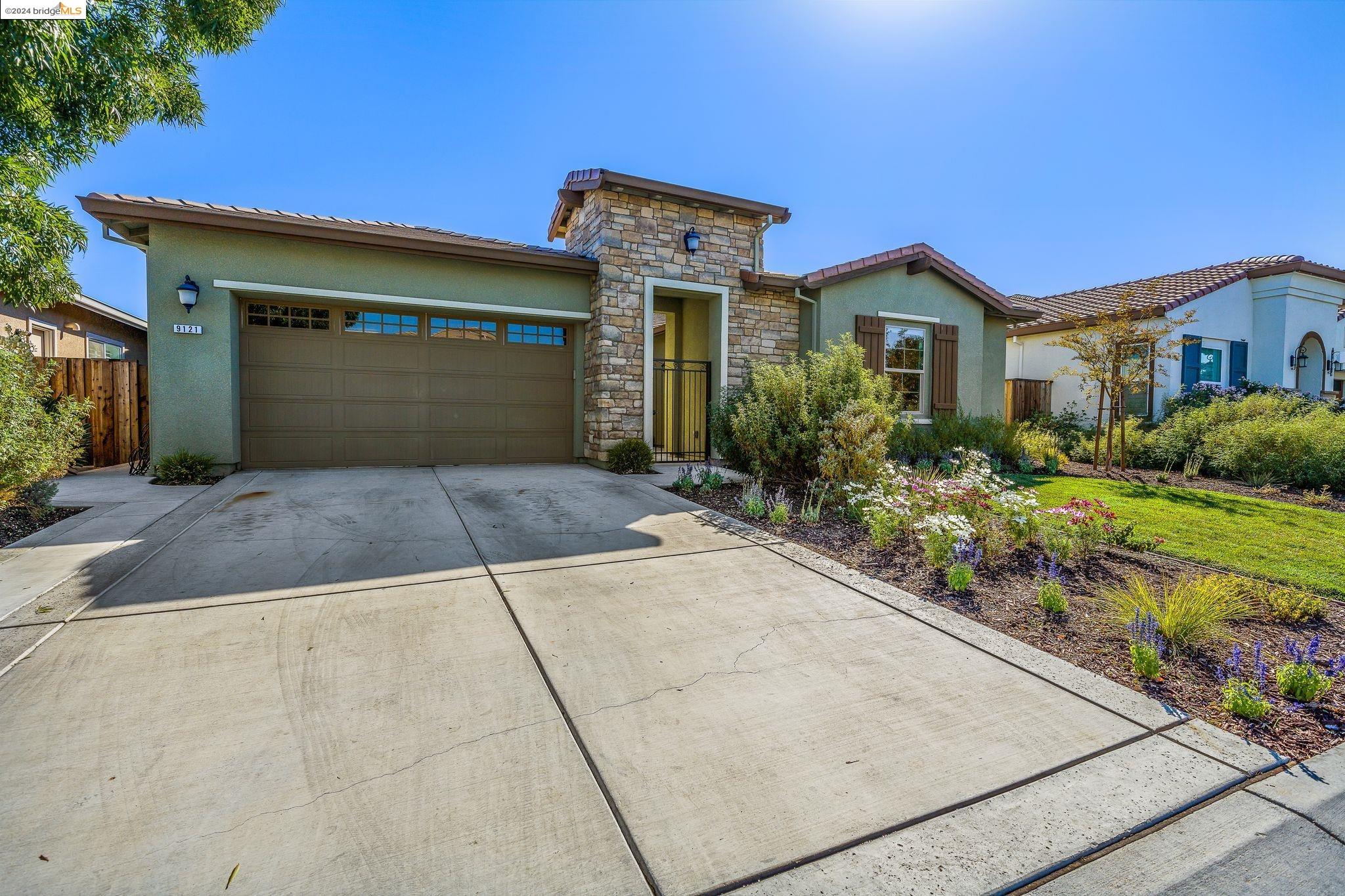 9121 Calypso Ct