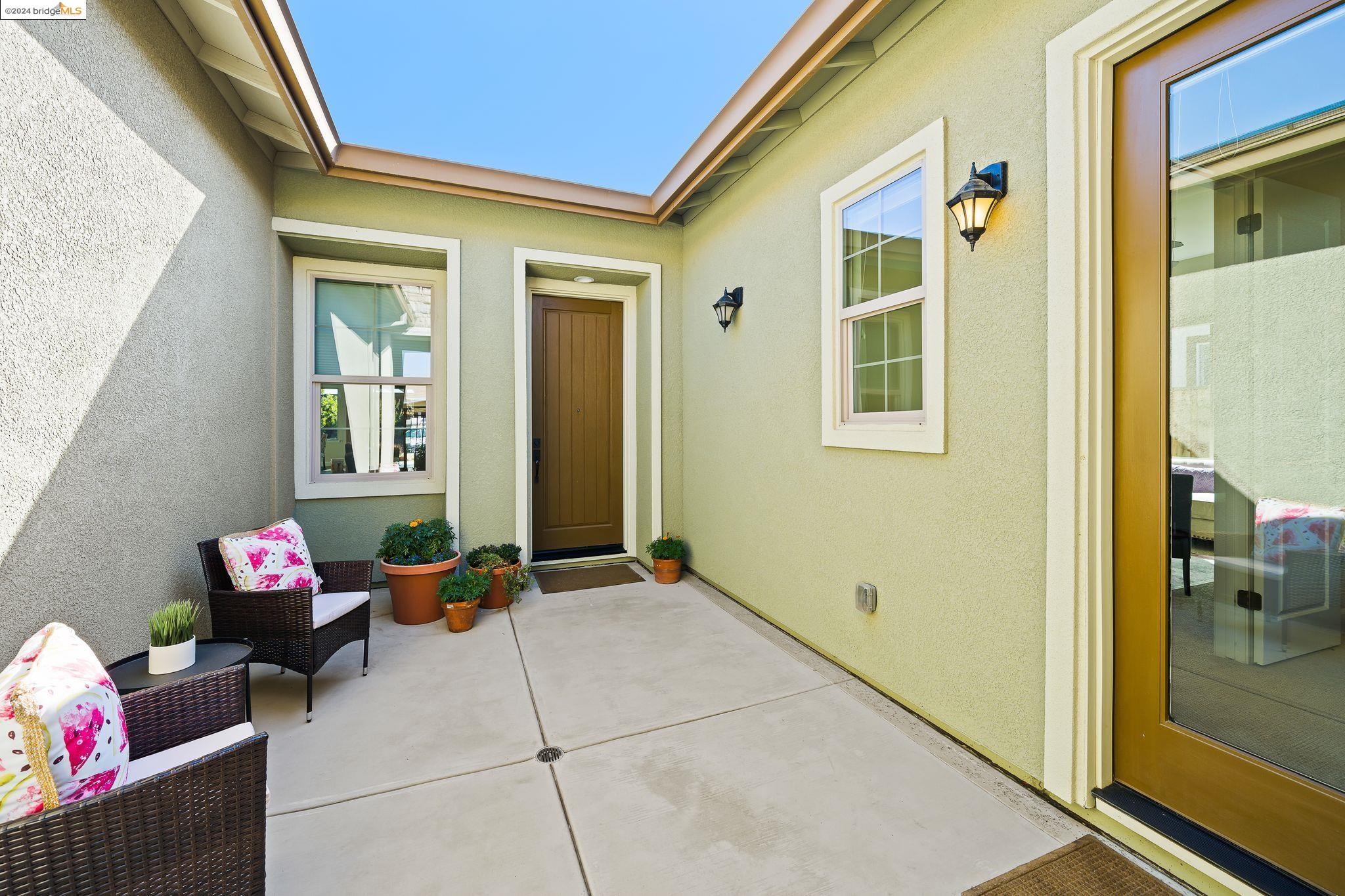9121 Calypso Ct