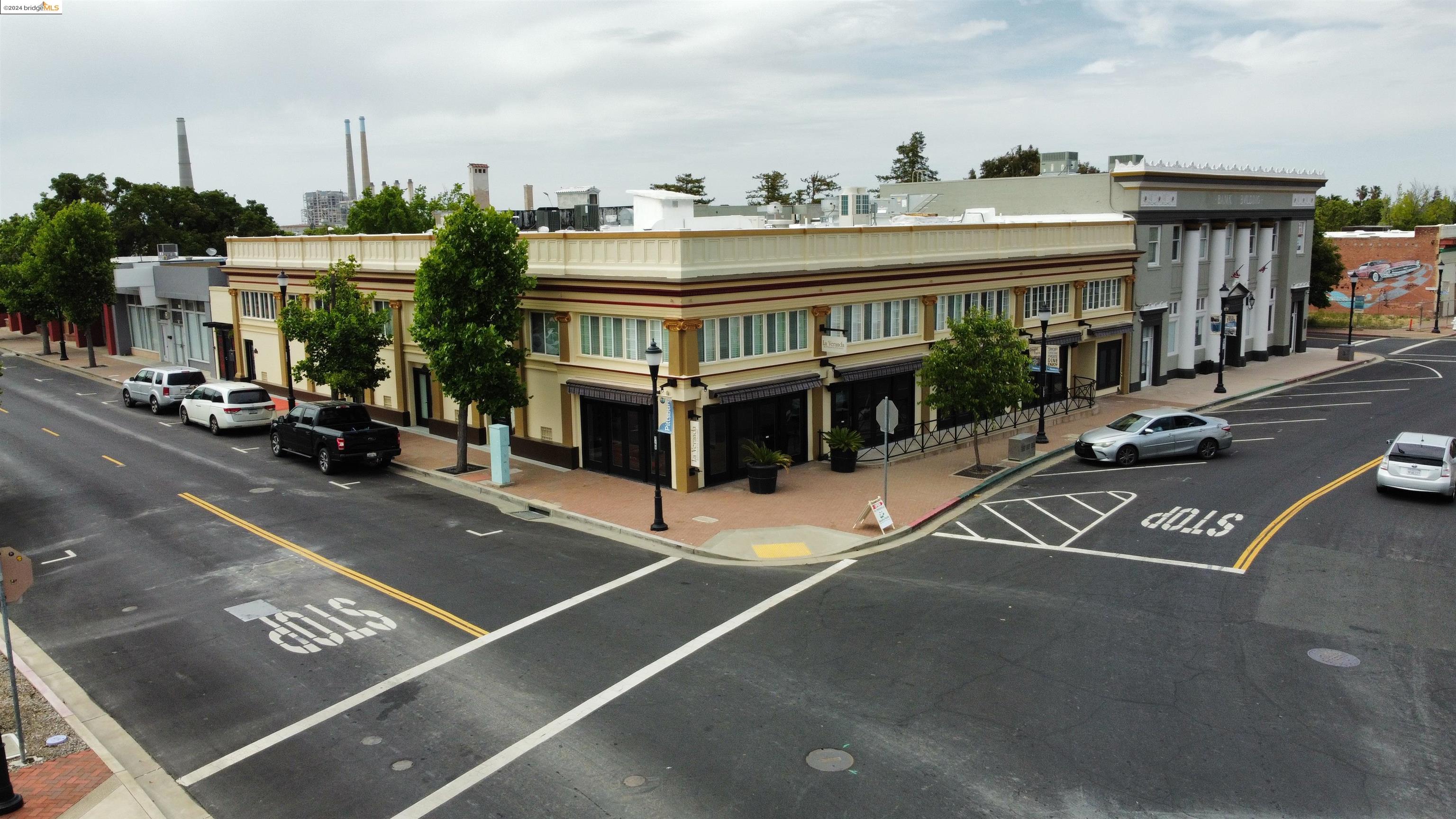 446 Railroad Ave