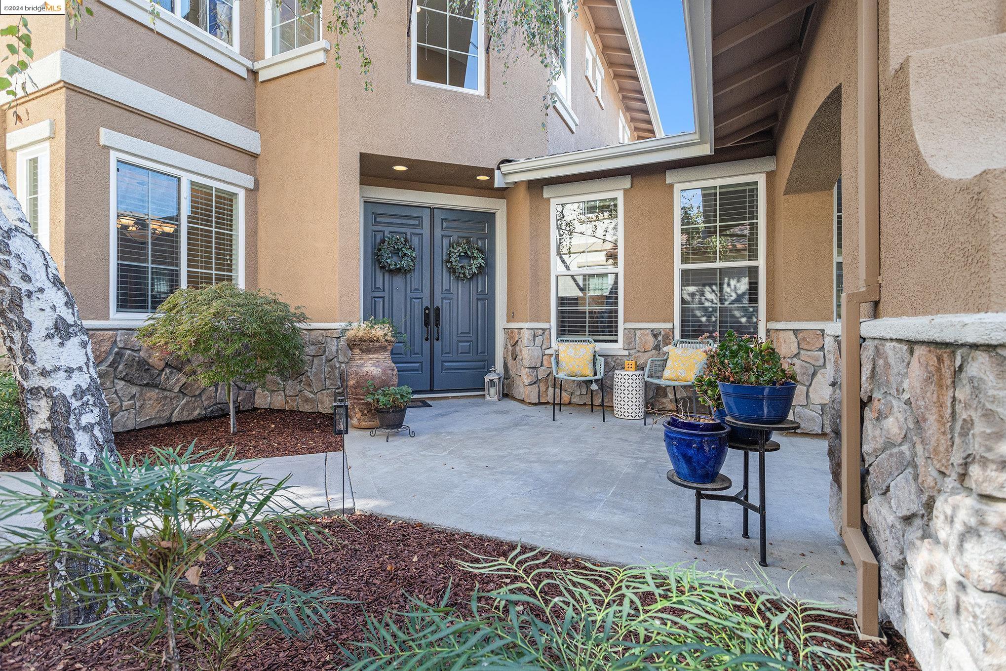 2214 Spyglass Dr