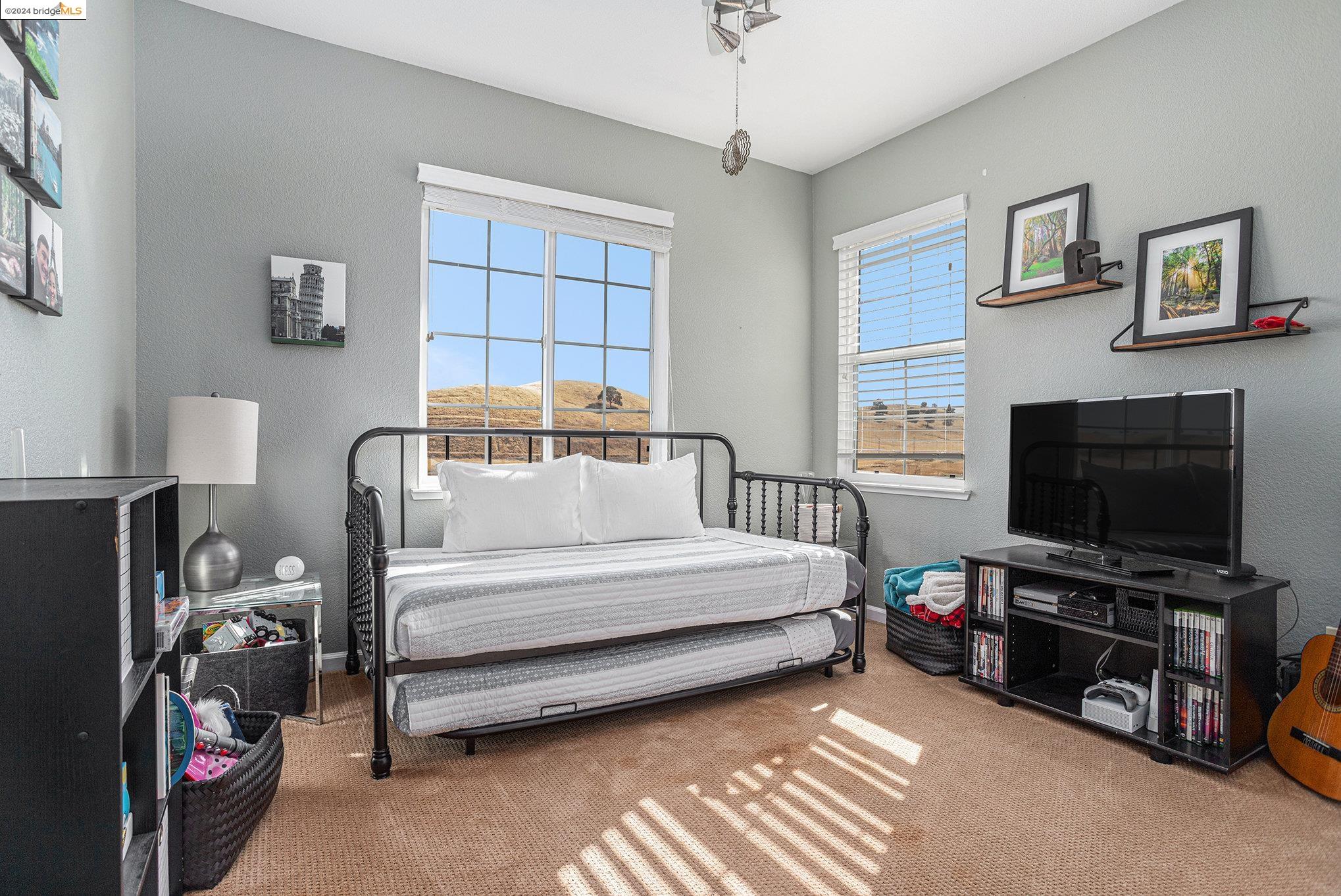 2214 Spyglass Dr