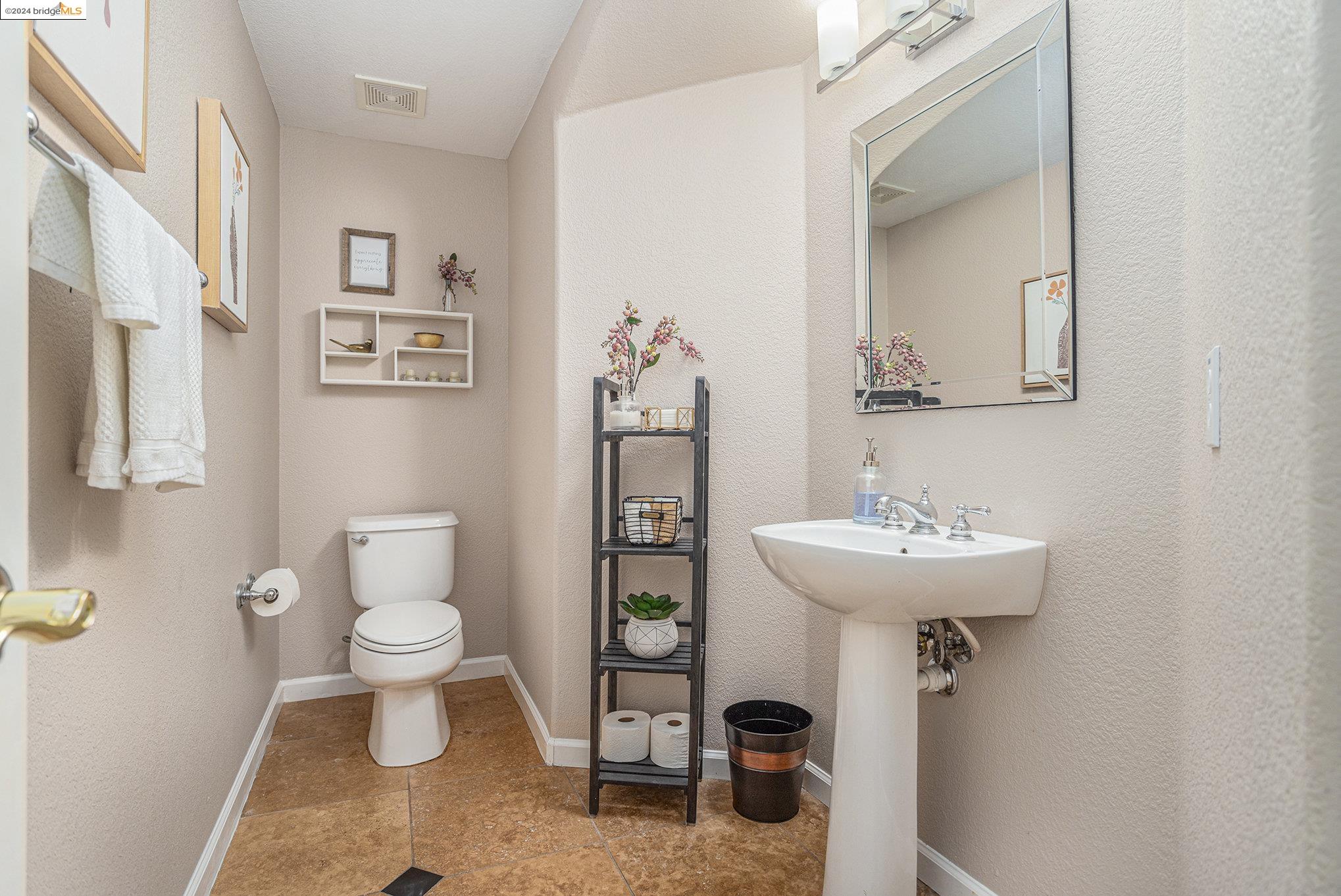 2214 Spyglass Dr