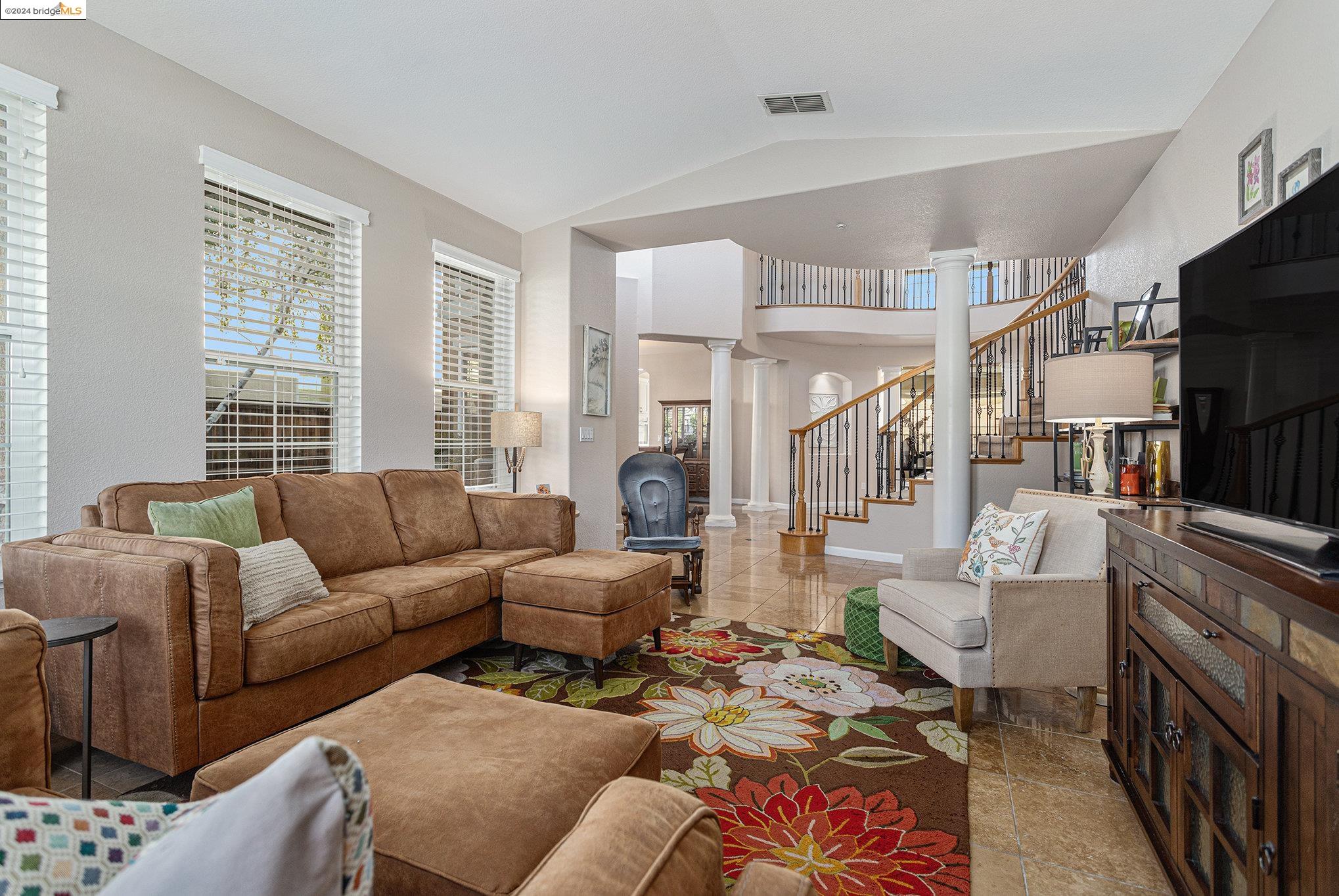 2214 Spyglass Dr