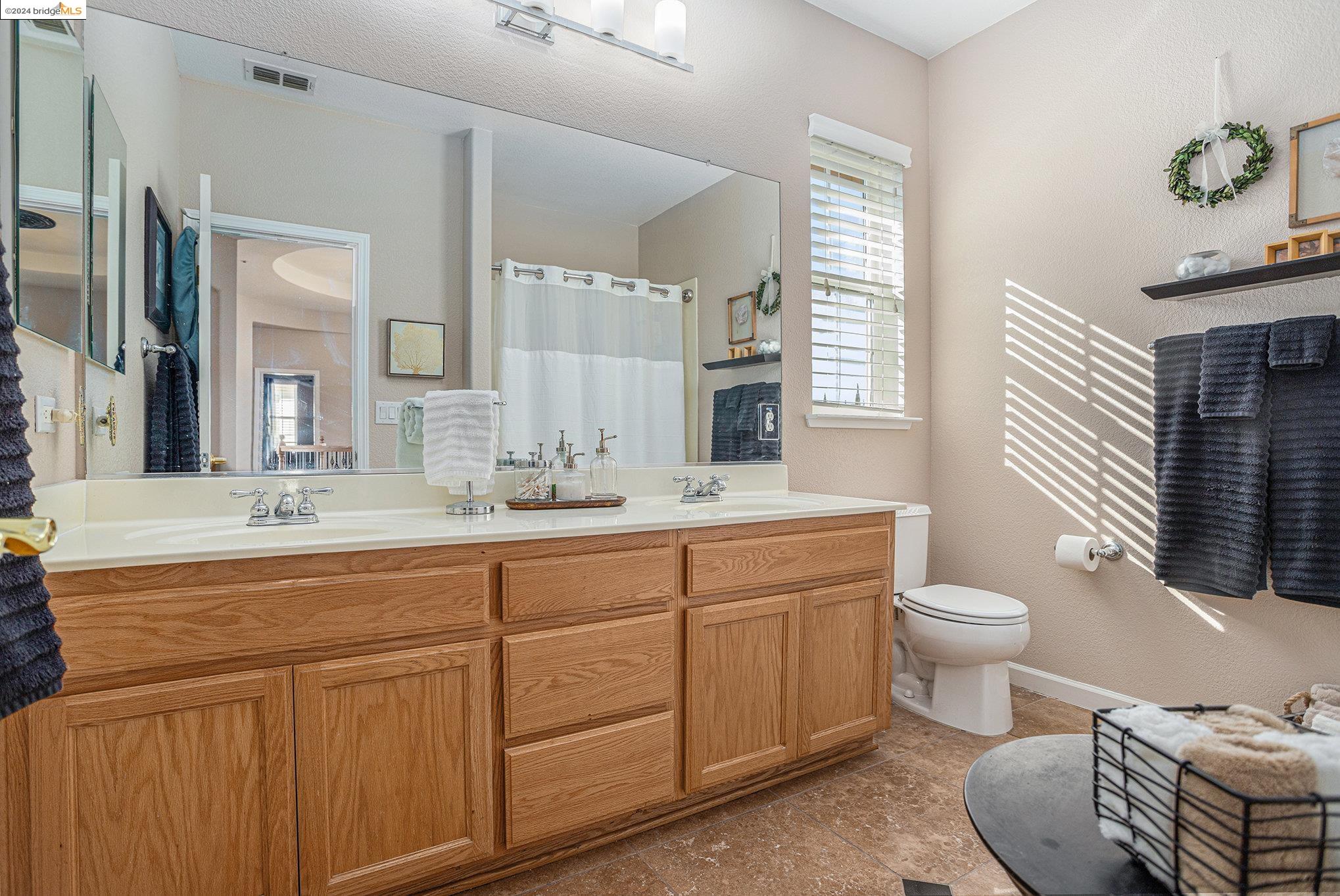 2214 Spyglass Dr