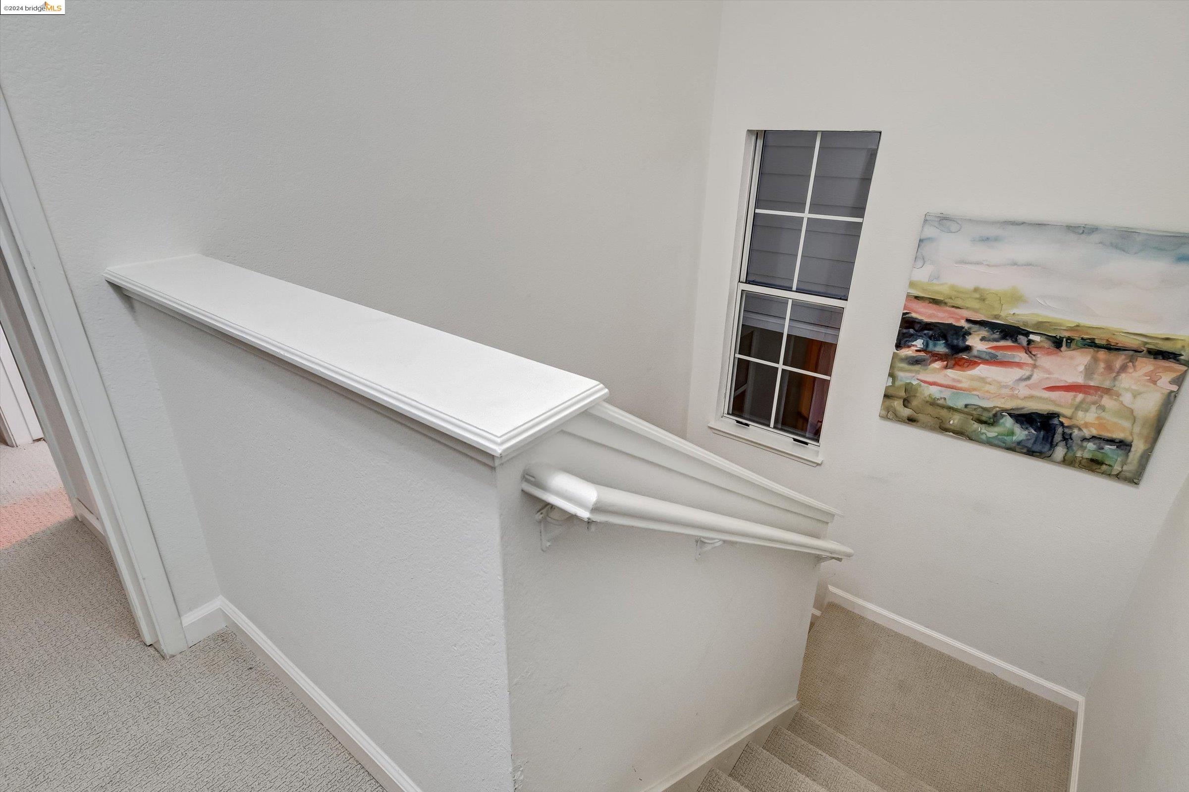 319 Commodore Dr