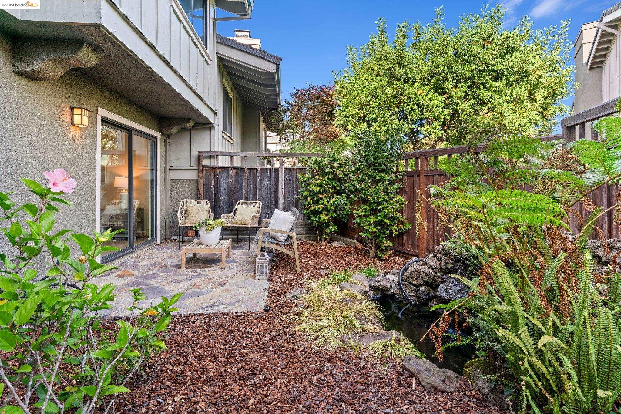 7 Windward Hl
