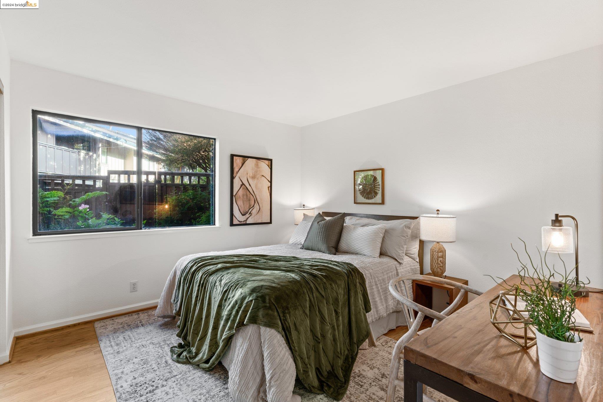 7 Windward Hl