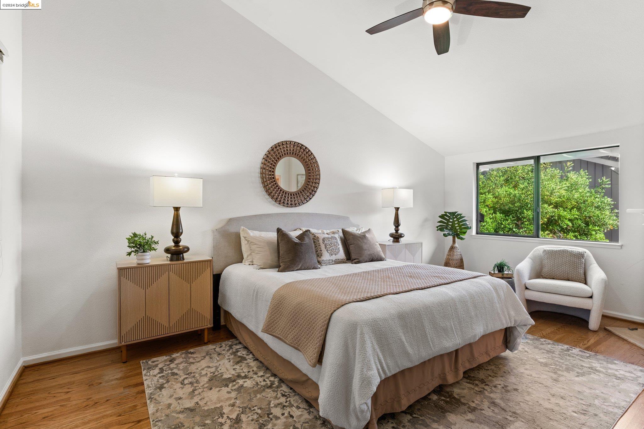 7 Windward Hl