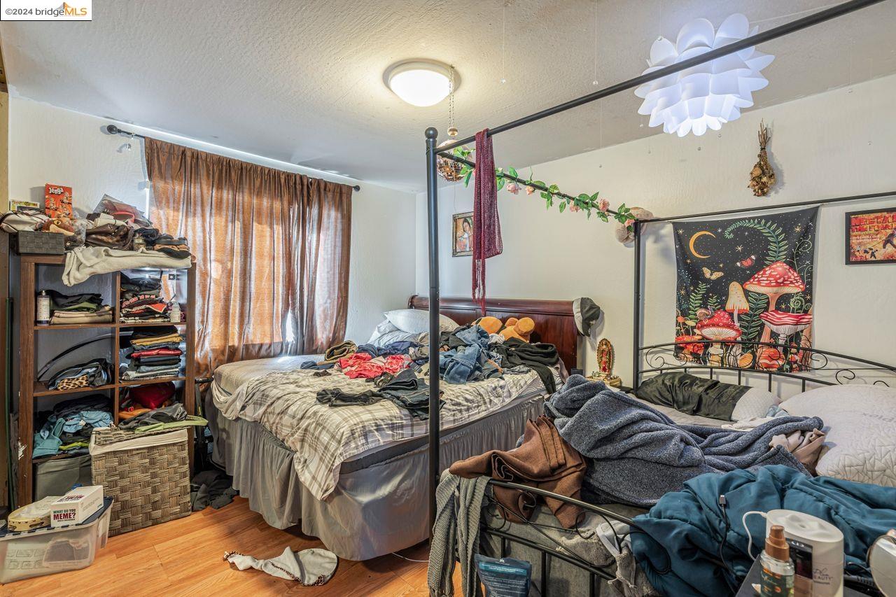 6000 Bayview Ave