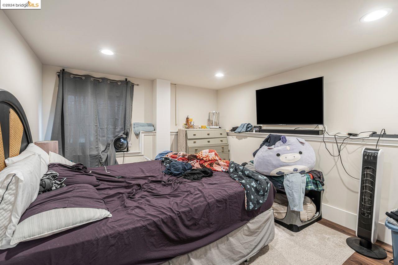 6000 Bayview Ave