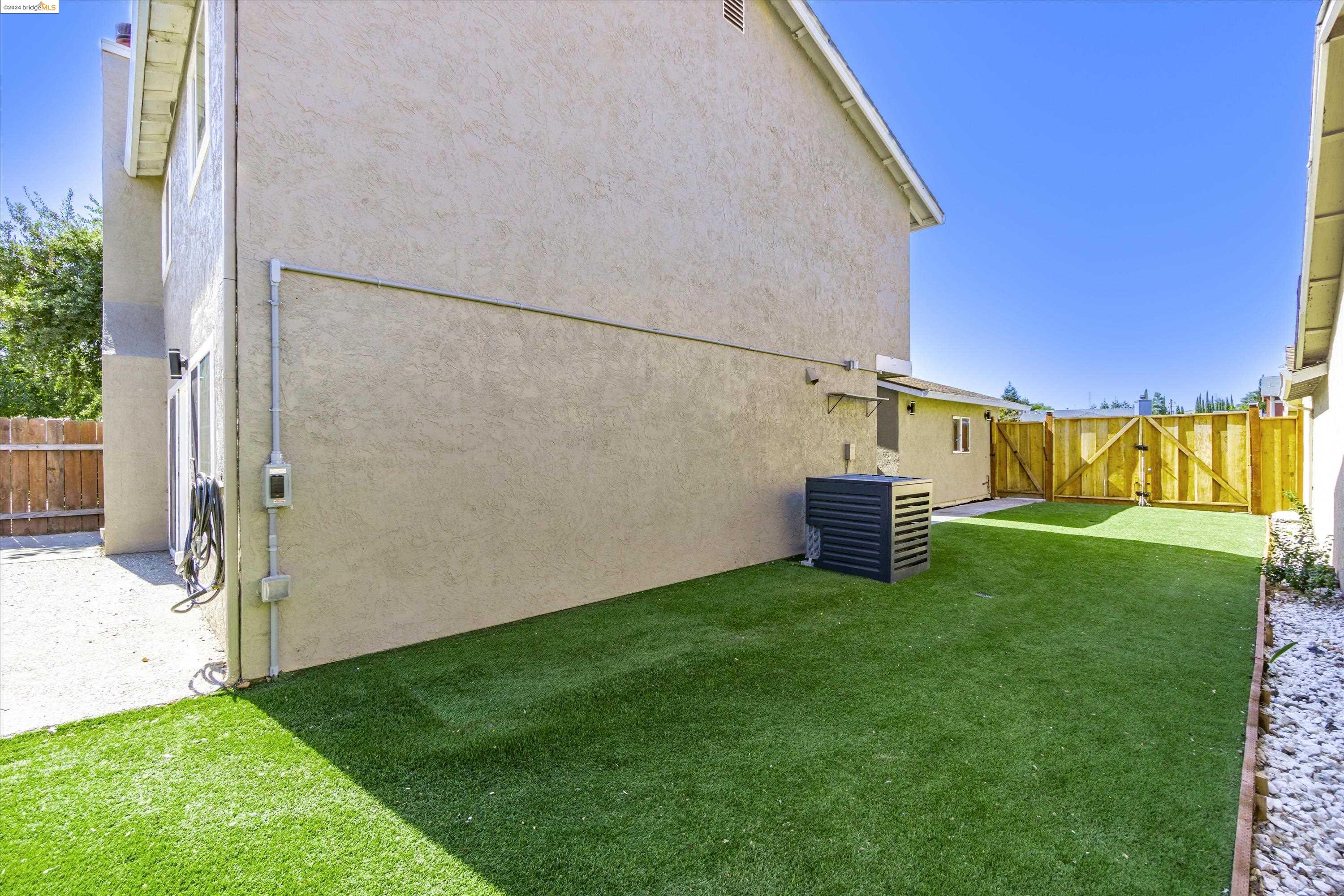 235 Summerfield Dr