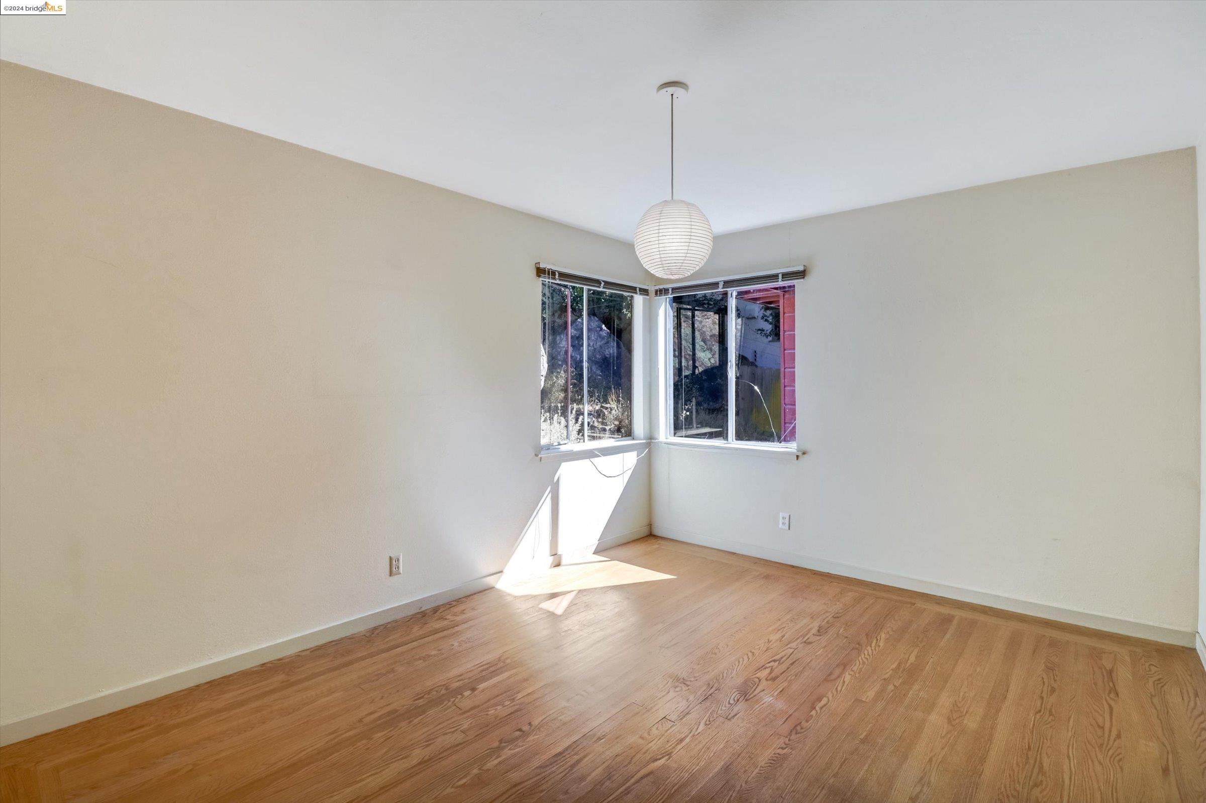 1951 San Antonio Ave