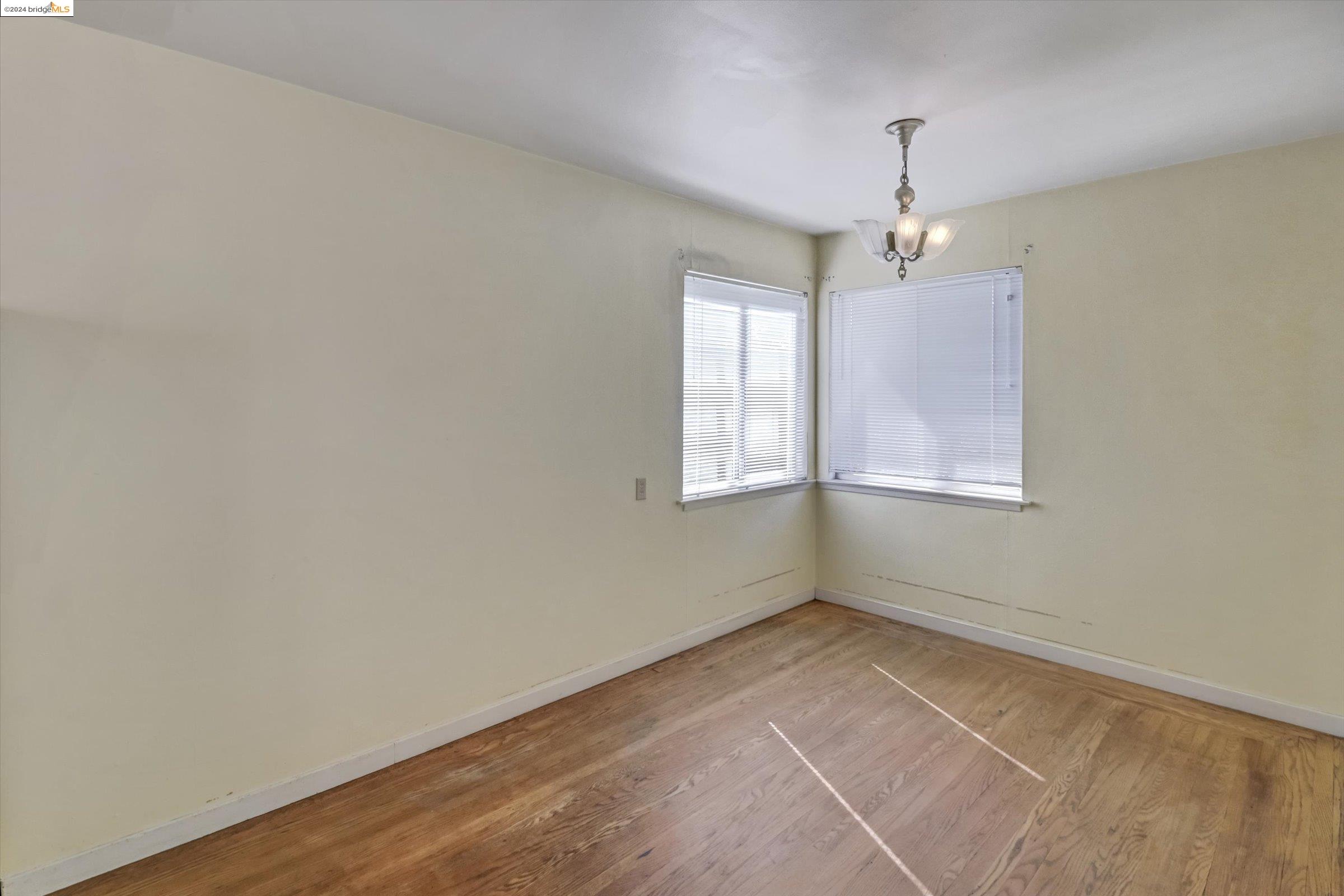 1951 San Antonio Ave