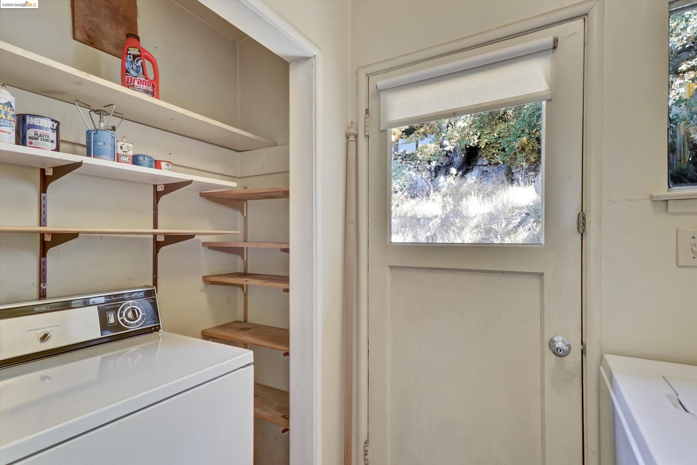 1951 San Antonio Ave